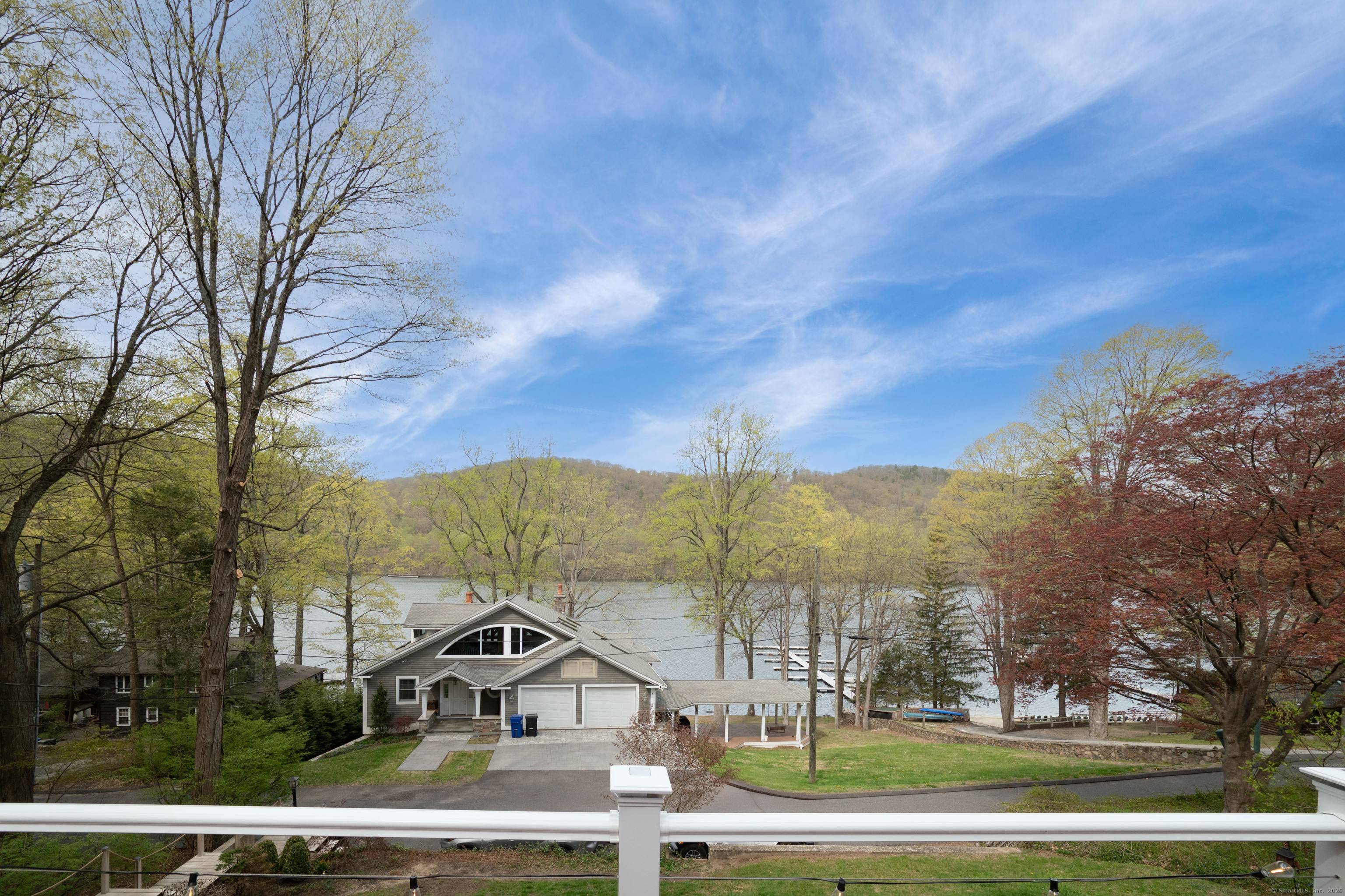 Summer furnished rental on Candlewood Lake !