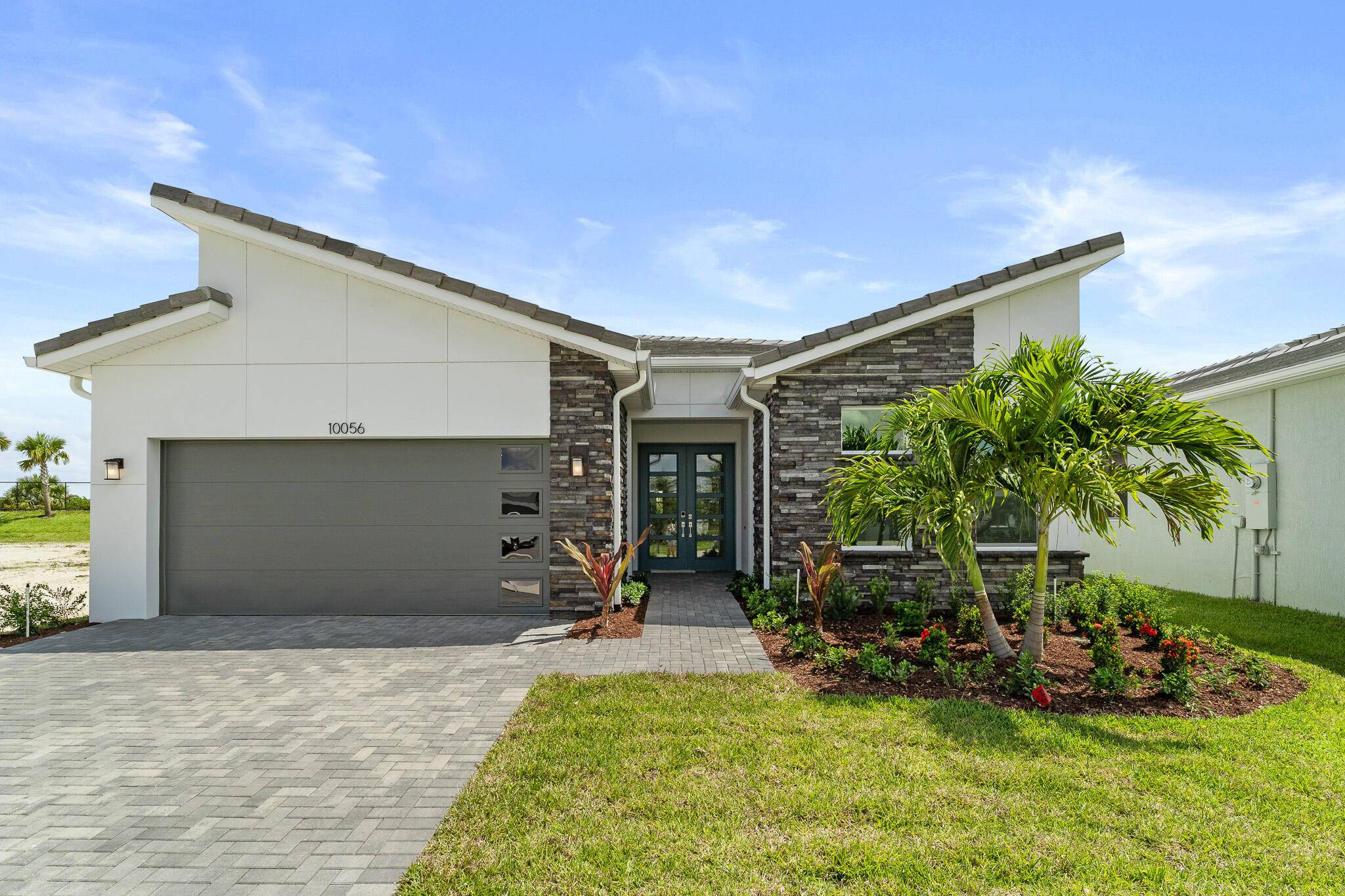 The gorgeous Clarion floorplan in Telaro's Tranquility Collection, offers 2, 351 square feet of pure livability.