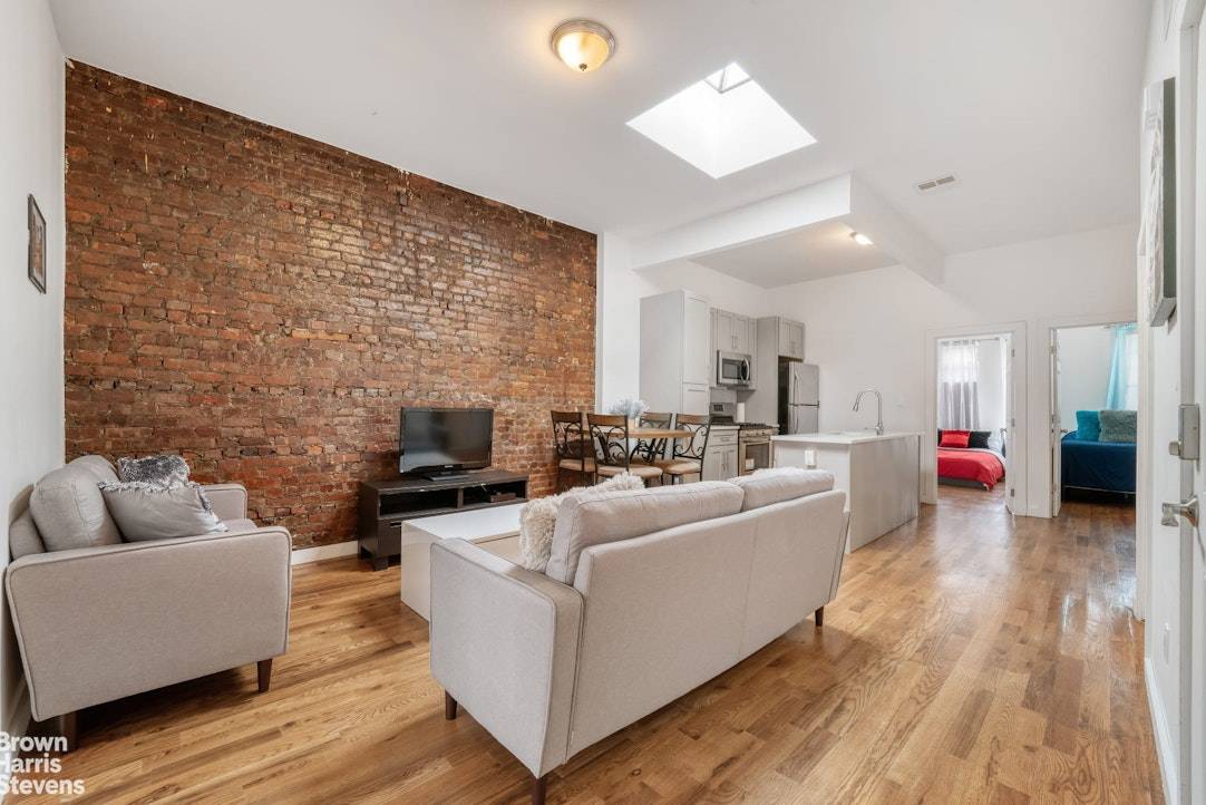 Welcome to 352 East 32nd Street located in this vibrant and centrally located Brooklyn neighborhood.