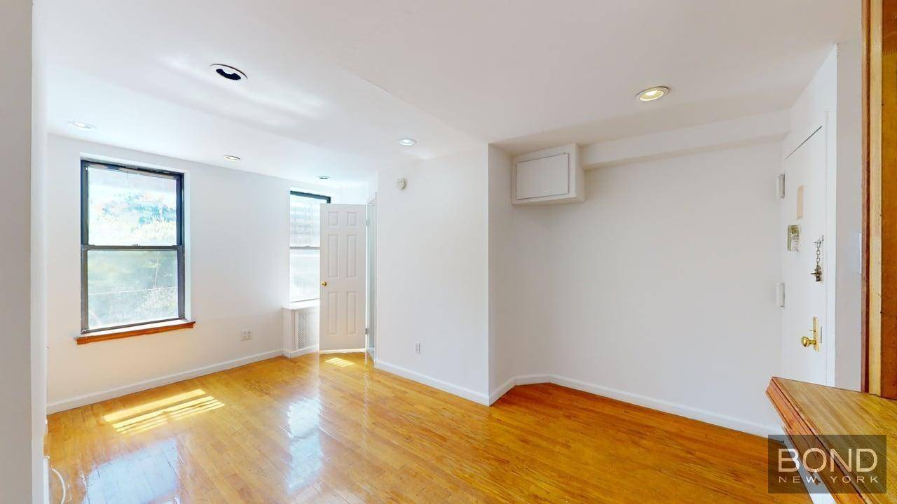 Sparkling 2 bedroom in prime East Village.