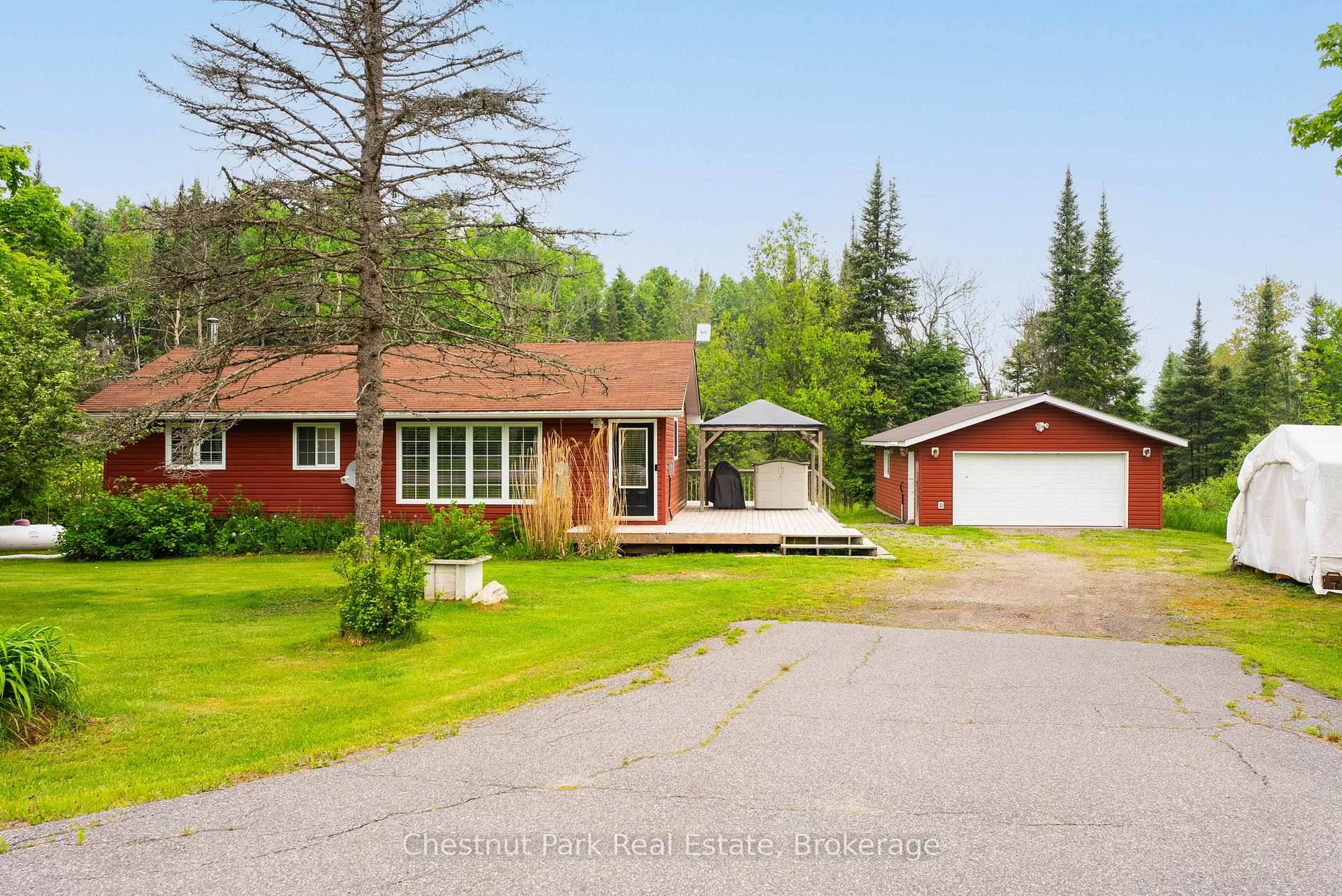Your Cozy Country Escape Awaits !