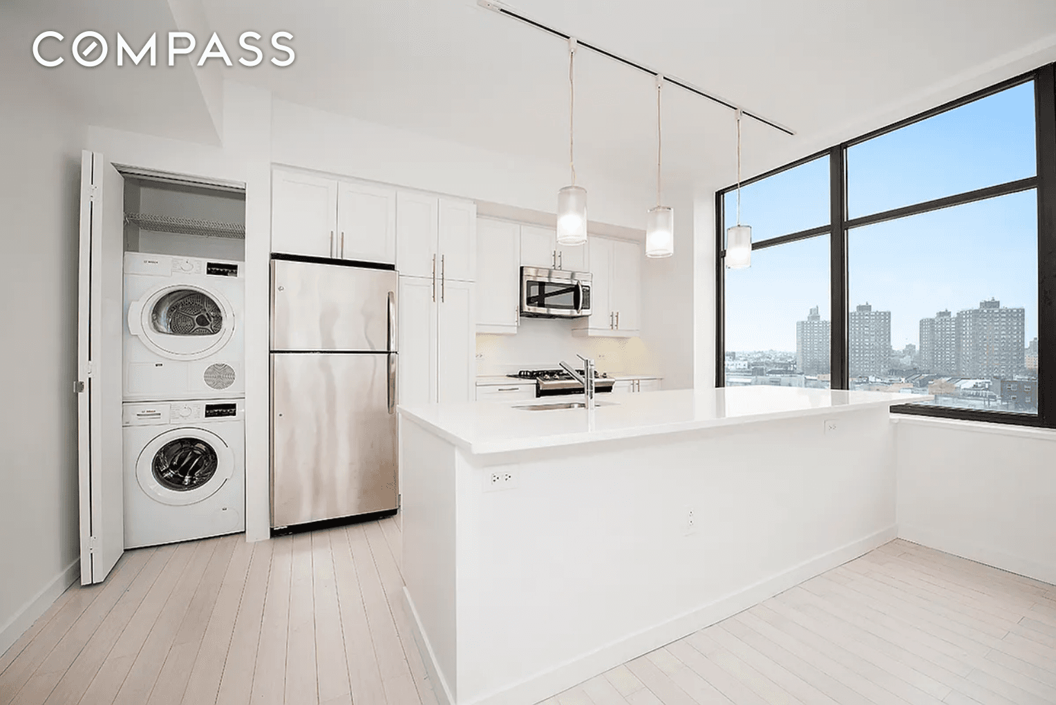 Welcome to 424 Bedford Avenue, a modern 20 story tower with large corner apartments, gym, and furnished roof deck with superlative views of Manhattan, the East River, and Williamsburg, Manhattan ...