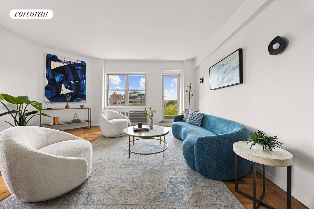 Perfectly positioned on the 12th floor, this grandly proportioned 2 bedroom, 2 bathroom residence offers a sophisticated balance of classic elegance and modern convenience.