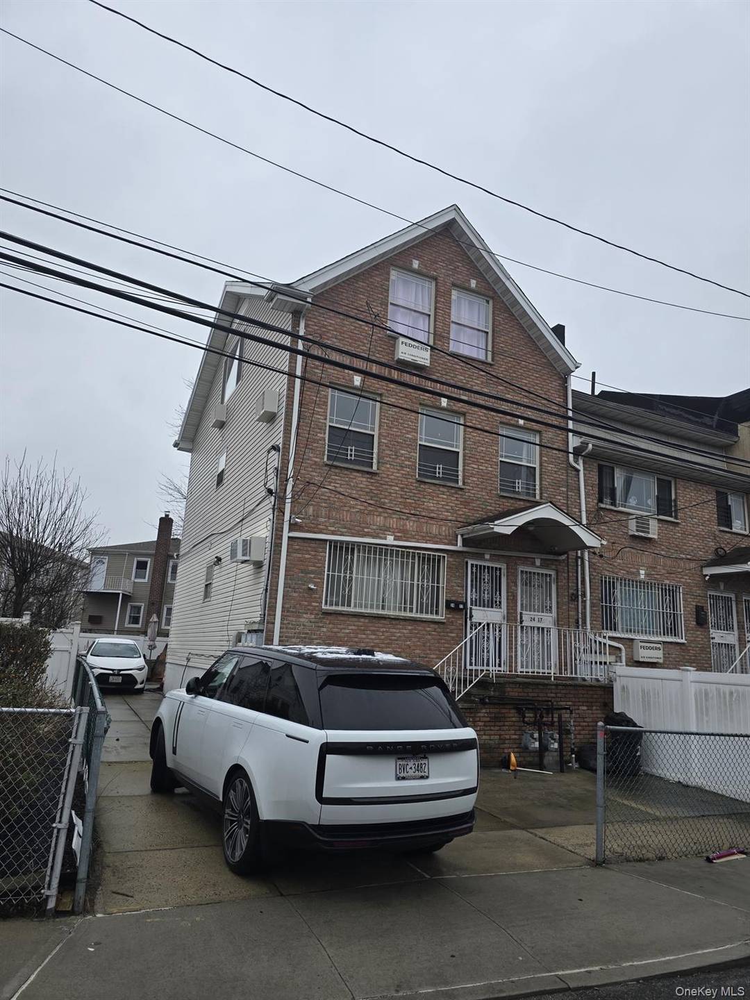 Great Investment Opportunity in Far Rockaway !