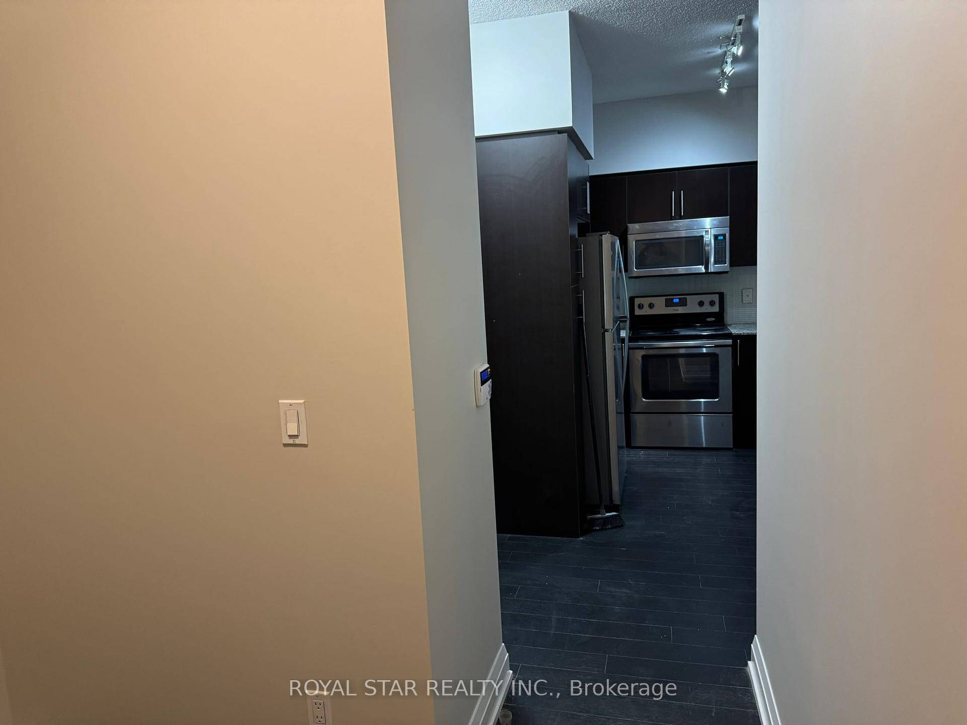 Prestige Rain Condo Building, One Bed Plus One open concept Den can be used as 2nd bedroom for kids, Condo In Excellent Location.