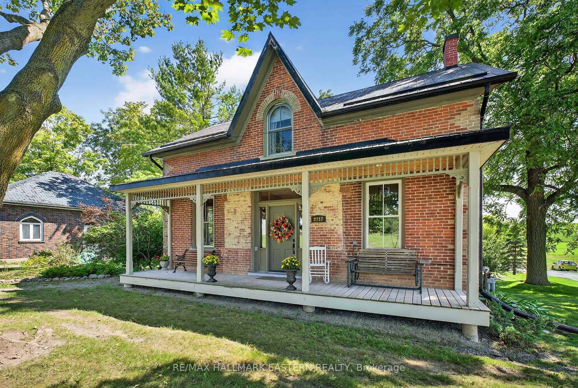 Welcome to 2717 County Rd 2, Otonabee South Monaghan, located in the desirable community of Mathers Corners just 10 minutes east of Peterborough and 5 minutes west of Keene.
