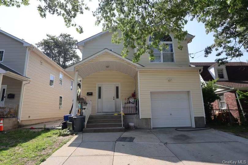 Welcome to this beautiful house in Hempstead, NY.