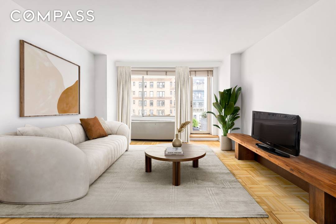Welcome to this stylish 1 bedroom, 1 bathroom apartment located on 3rd Avenue in the heart of Lenox Hill.