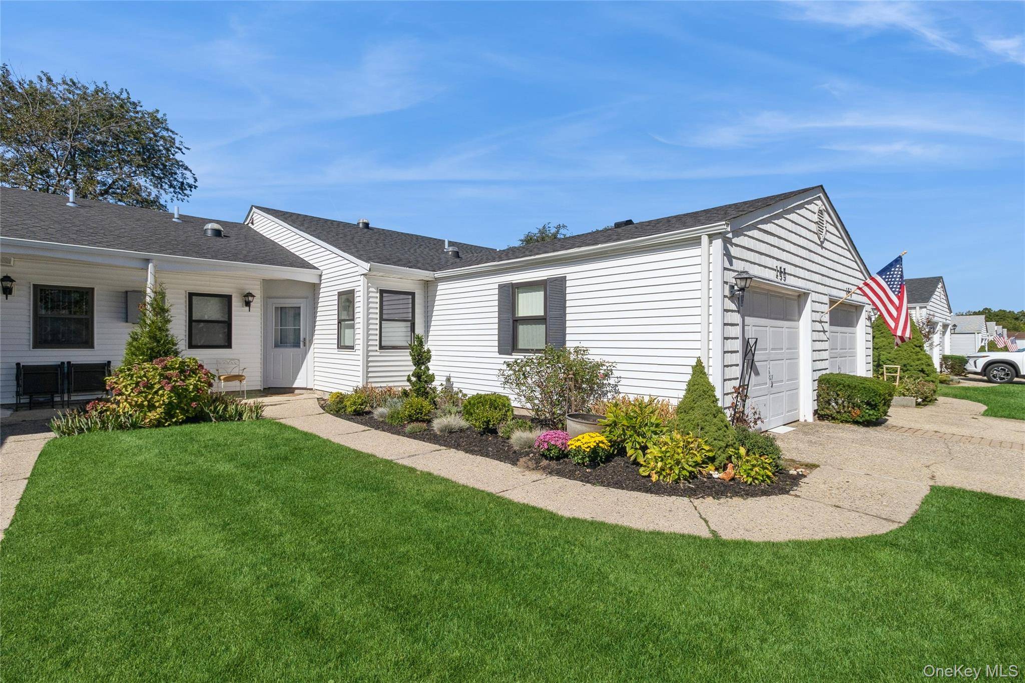 This beautifully updated 2 bedroom, 2 bath condo is nestled in the charming 55 community of The Knolls at Stony Brook.