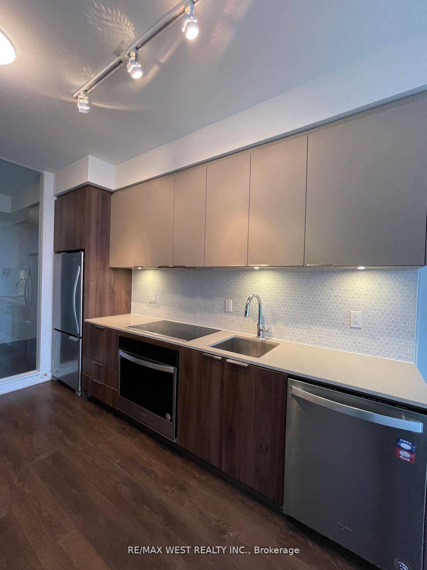 Welcome to this bright, open concept penthouse suite in Torontos sought after Flemingdon Park neighborhood !