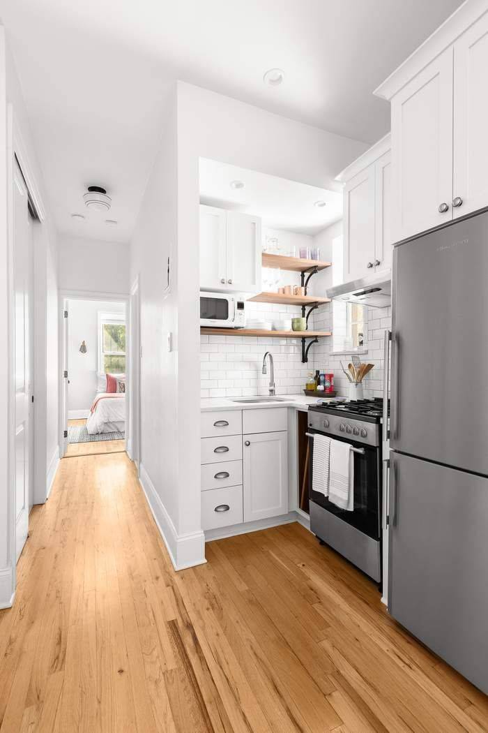 Renovated 1 Bedroom with Light and Character located in Prime UES Located on East 83rd Street between Lexington and Third Avenue, this true one bedroom combines pre war charm with ...