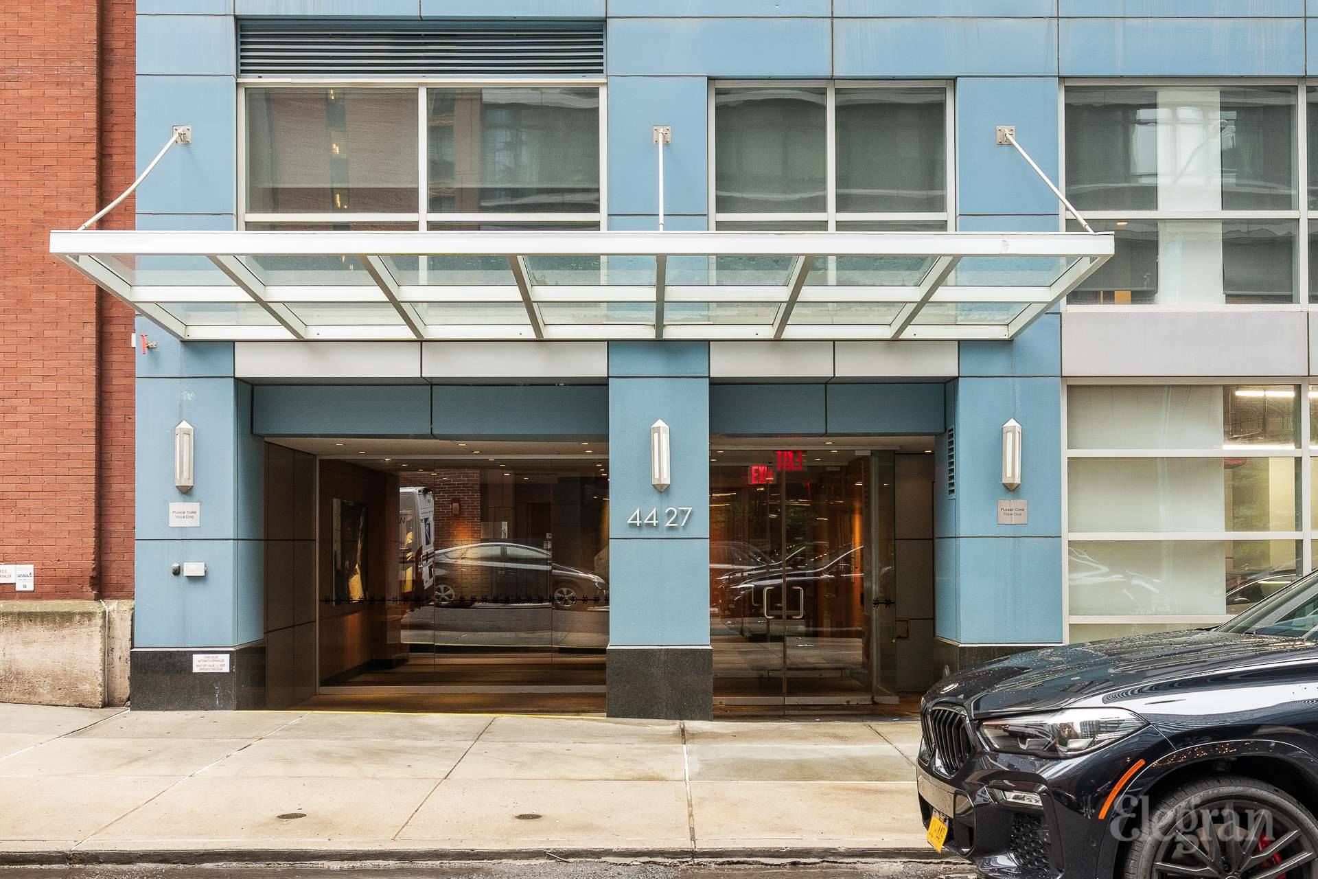 Modern 1 Bedroom in the Heart of Long Island City Advantage at Purves Condominium Welcome to this sleek and sun drenched 1 bedroom, 1.