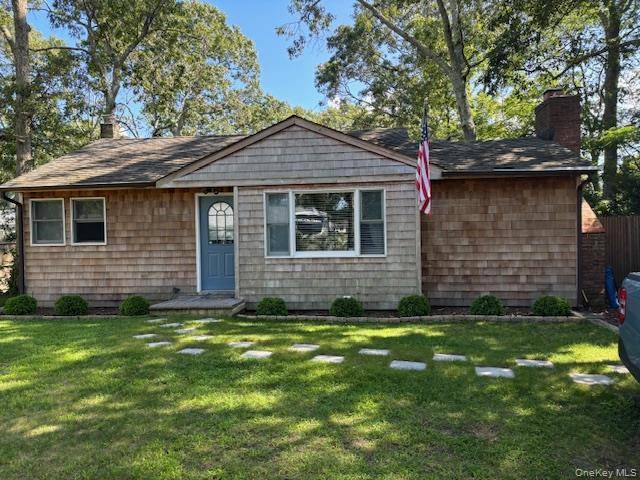 Updated, open concept, 2 bedroom ranch in Bayview Pines with private beach access in a lovely community.
