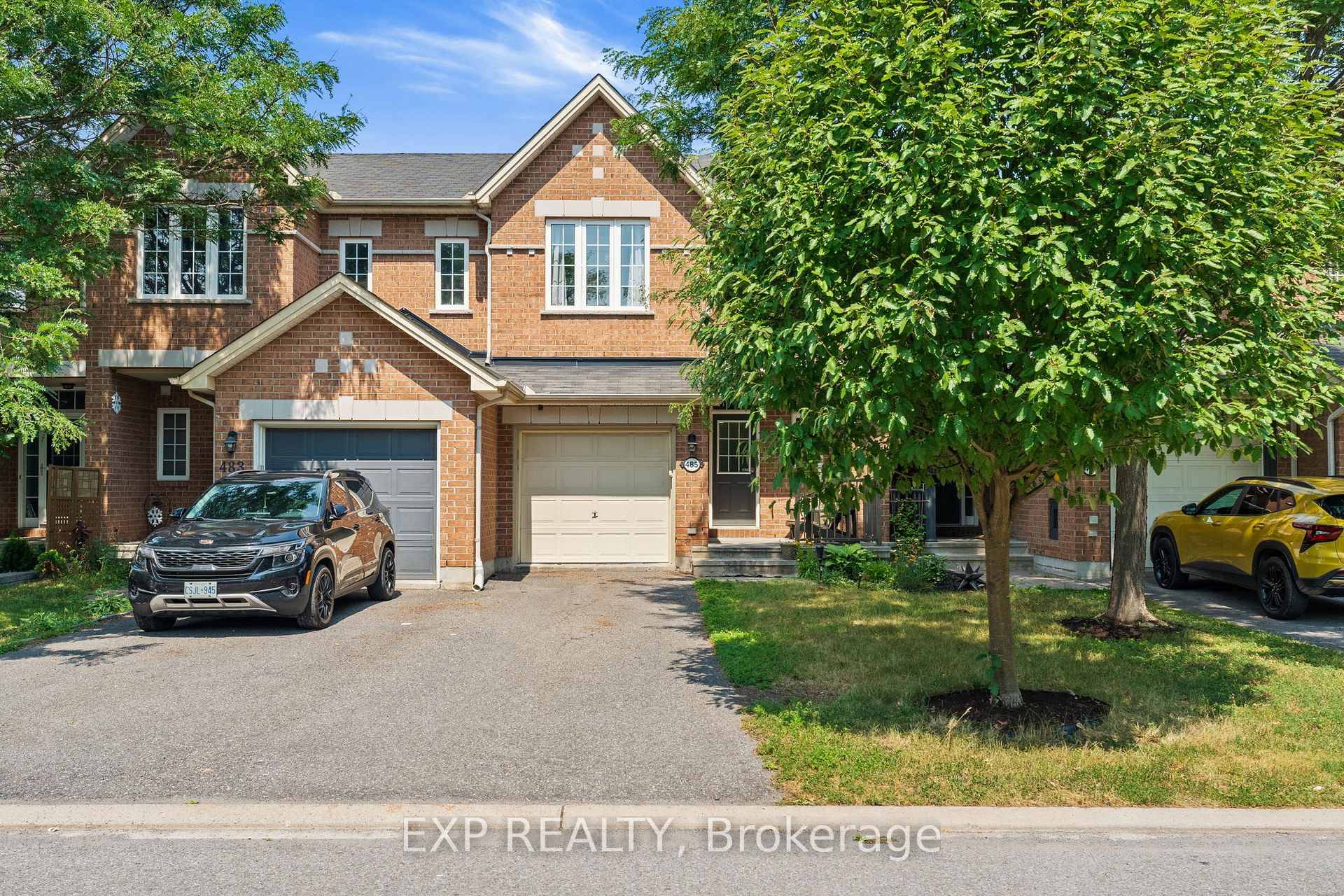 Beautifully maintained townhome in the heart of Riverside South, offering 2 bedrooms loft, 3 bathrooms, and a fully finished lower level.