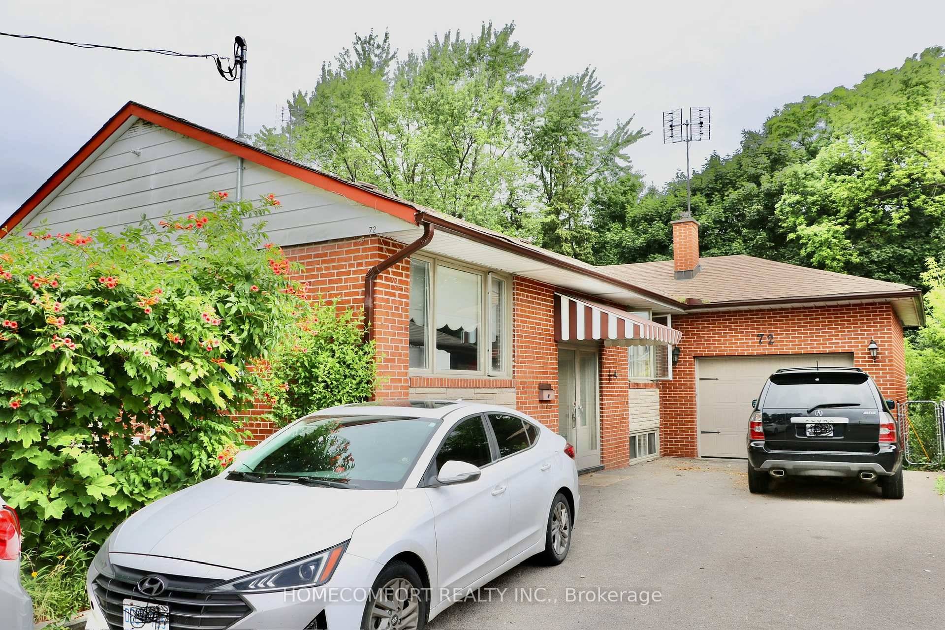 New Renovated Ravine View Huge Bungalow with 4 parking spots In A Great Location On A Very Quiet Street.
