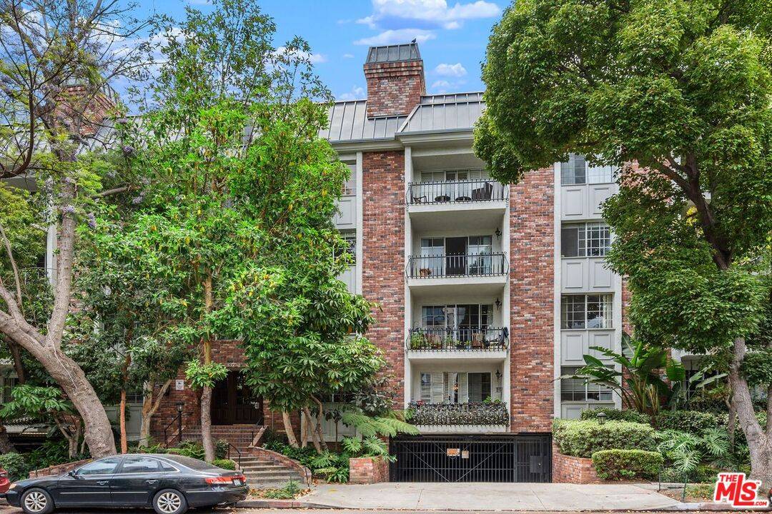 1375   Kelton Ave 2BR Westwood La