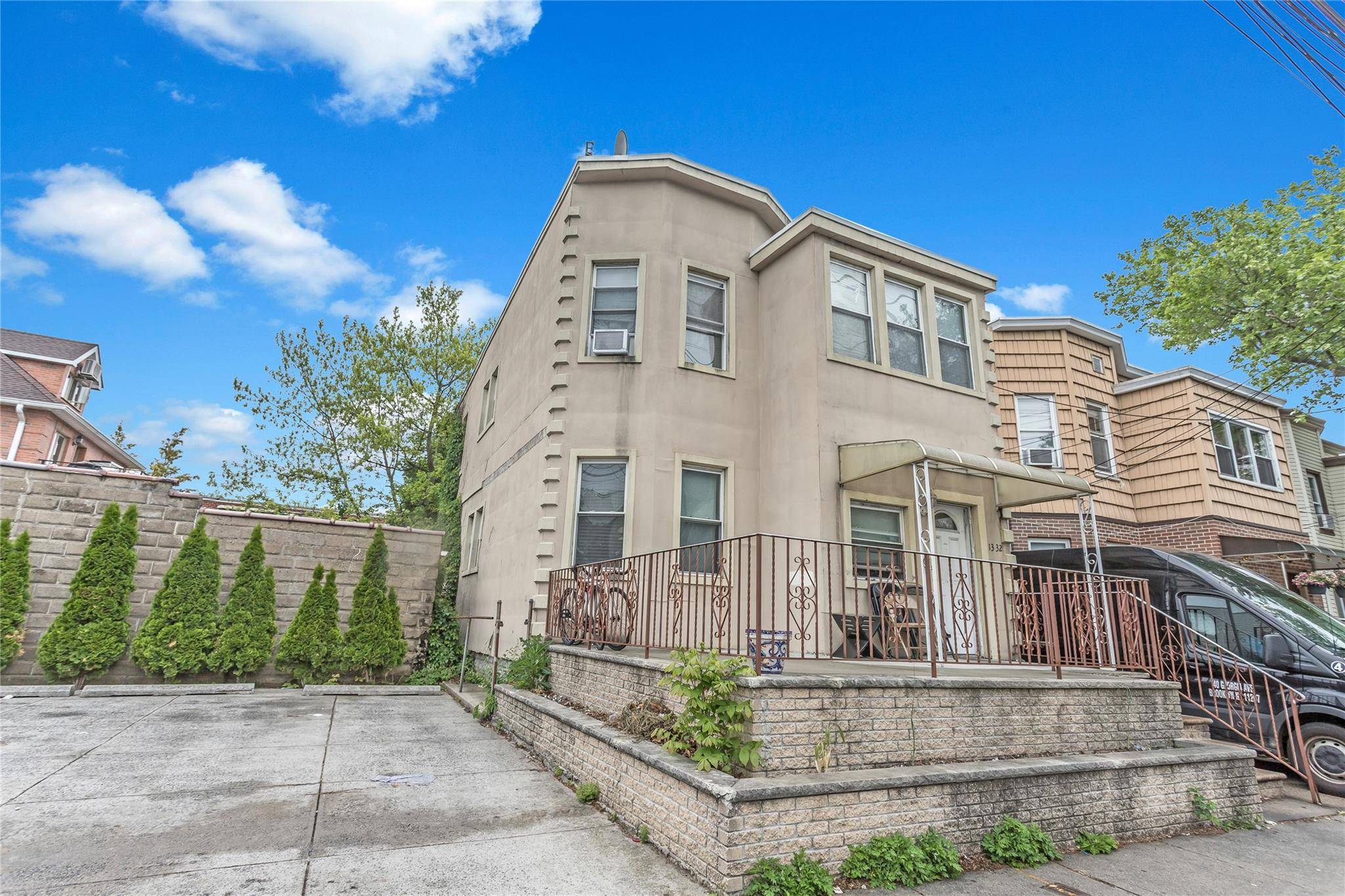 Excellent opportunity to own a spacious 2 family home in the heart of College Point, offering a total of 5 bedrooms and a fully finished walkout basement perfect for extended ...