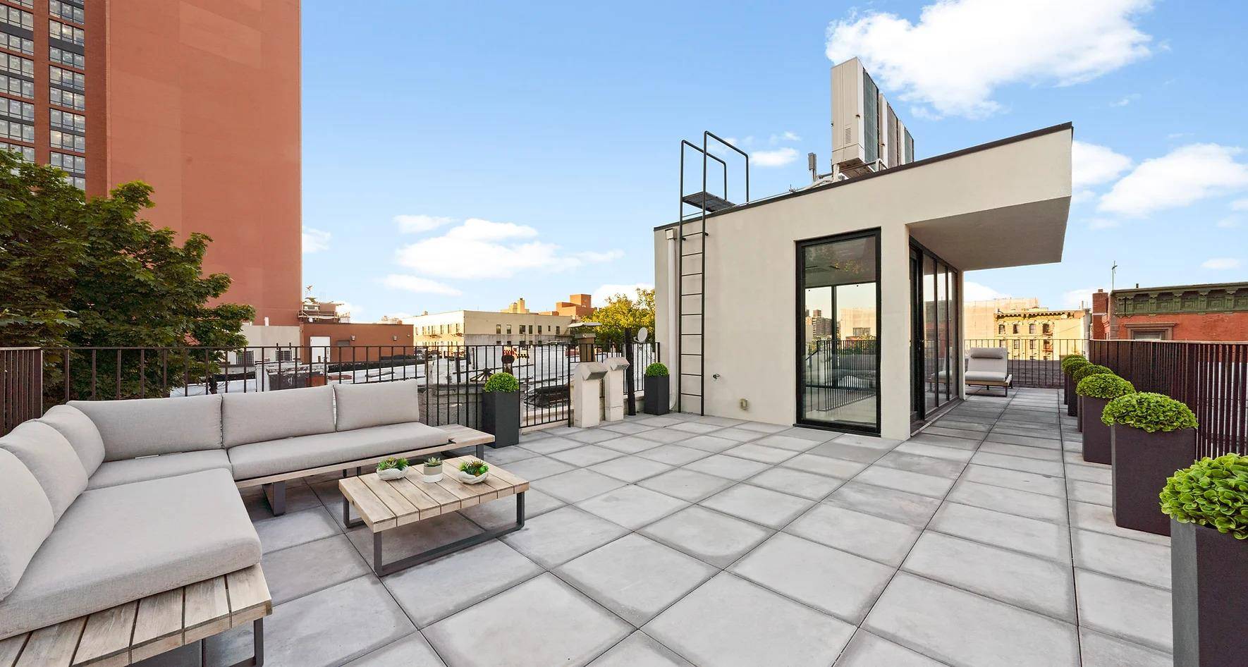 Luxurious Boutique Penthouse Living at 34MadisonLowest common charges and taxes !