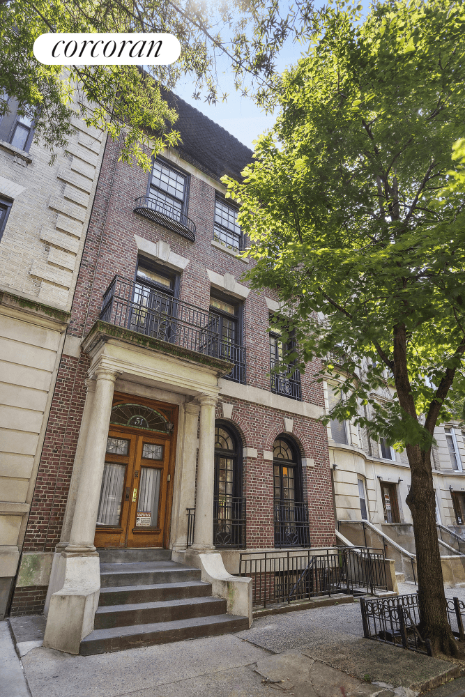 Welcome to 51 Hamilton Terrace, an extraordinary townhouse offering a unique blend of historic charm and modern luxury.