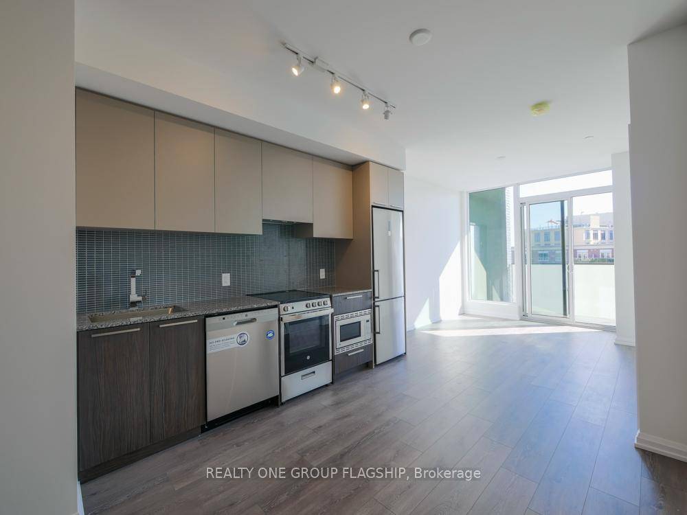 Welcome to K2 Kingsway by the River, nestled between the esteemed Kingsway and Lambton communities.