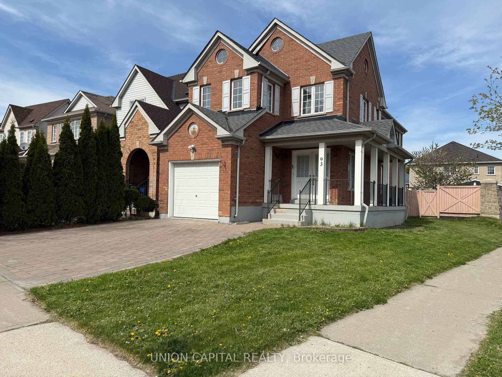 Move in IMMEDIATELY ! Prime Location Corner Lot Link Detached Home In Prestigious Cedarwood Community, Renovated Well Maintained Home 3 2 beds With Double Door Entrance, Spacious Layout With No ...