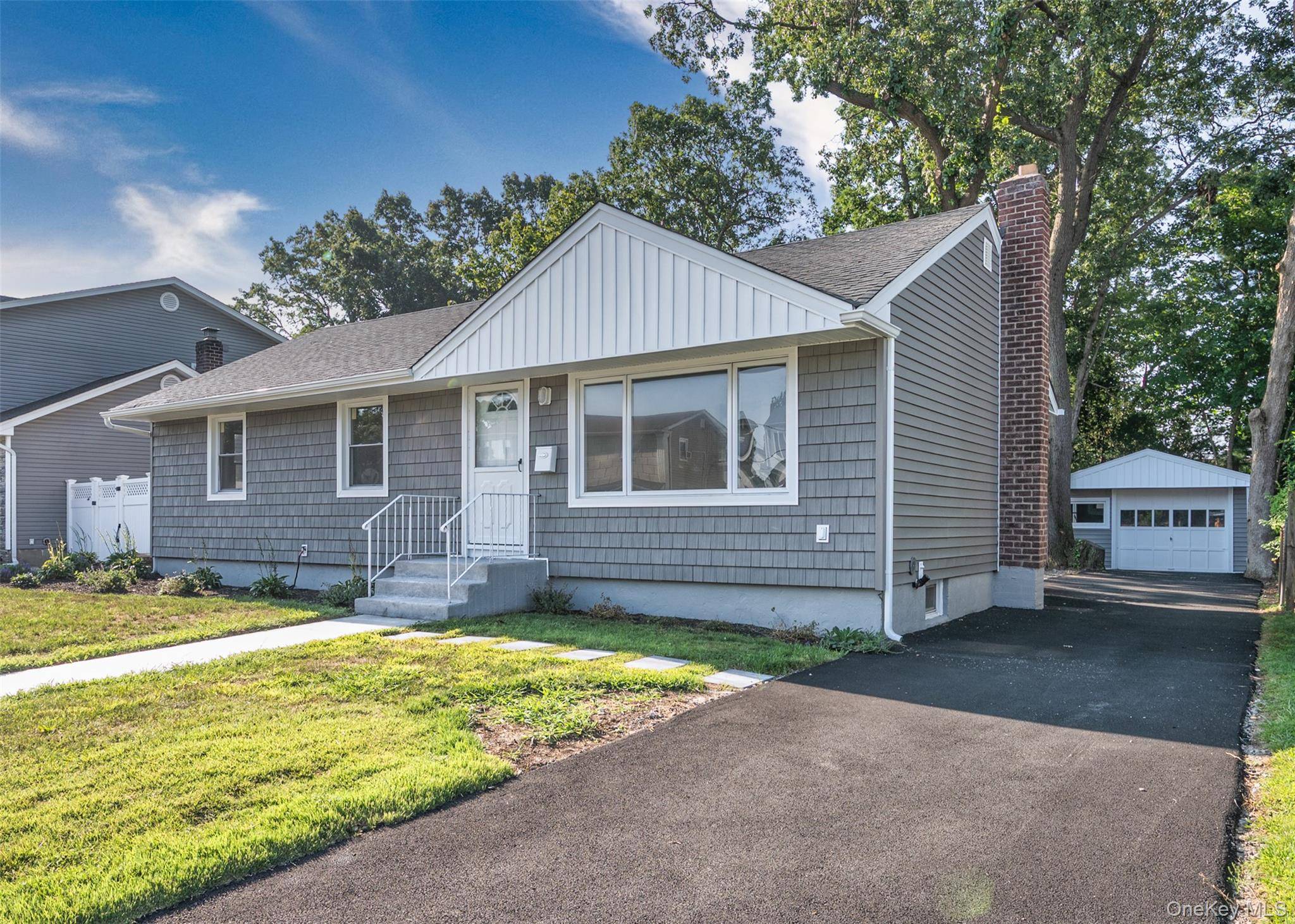 Welcome to this wonderful ranch style home in the heart of Seaford Manor.