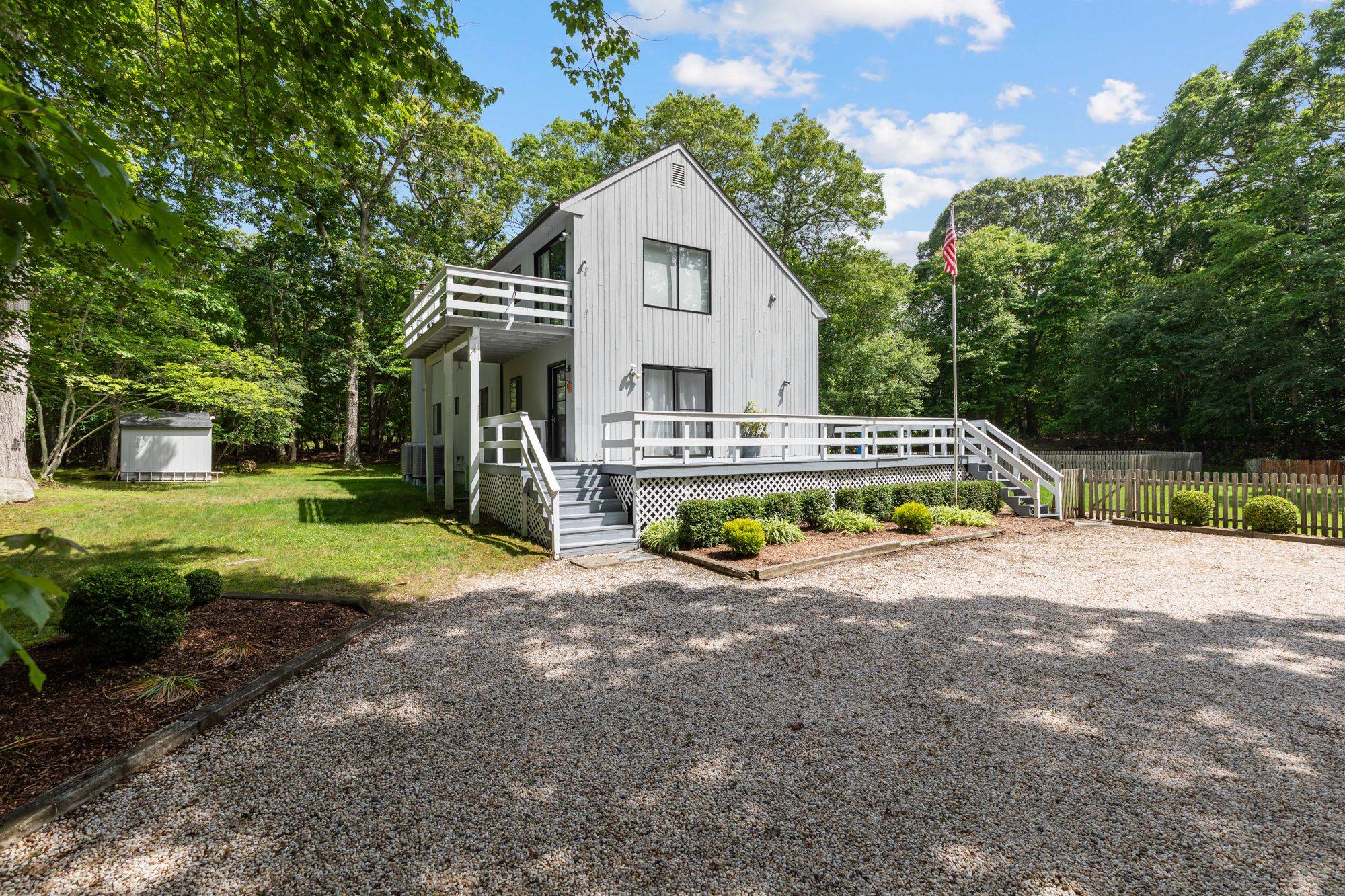 This Amazing Southampton Contemporary has great privacy.