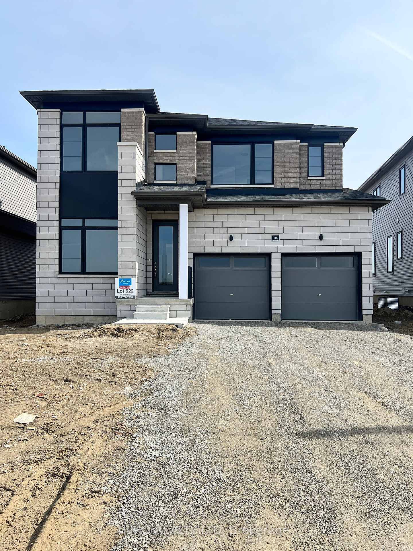 Welcome to This 1 year young, Luxurious Detached House That Epitomizes Contemporary Living at Its Finest.