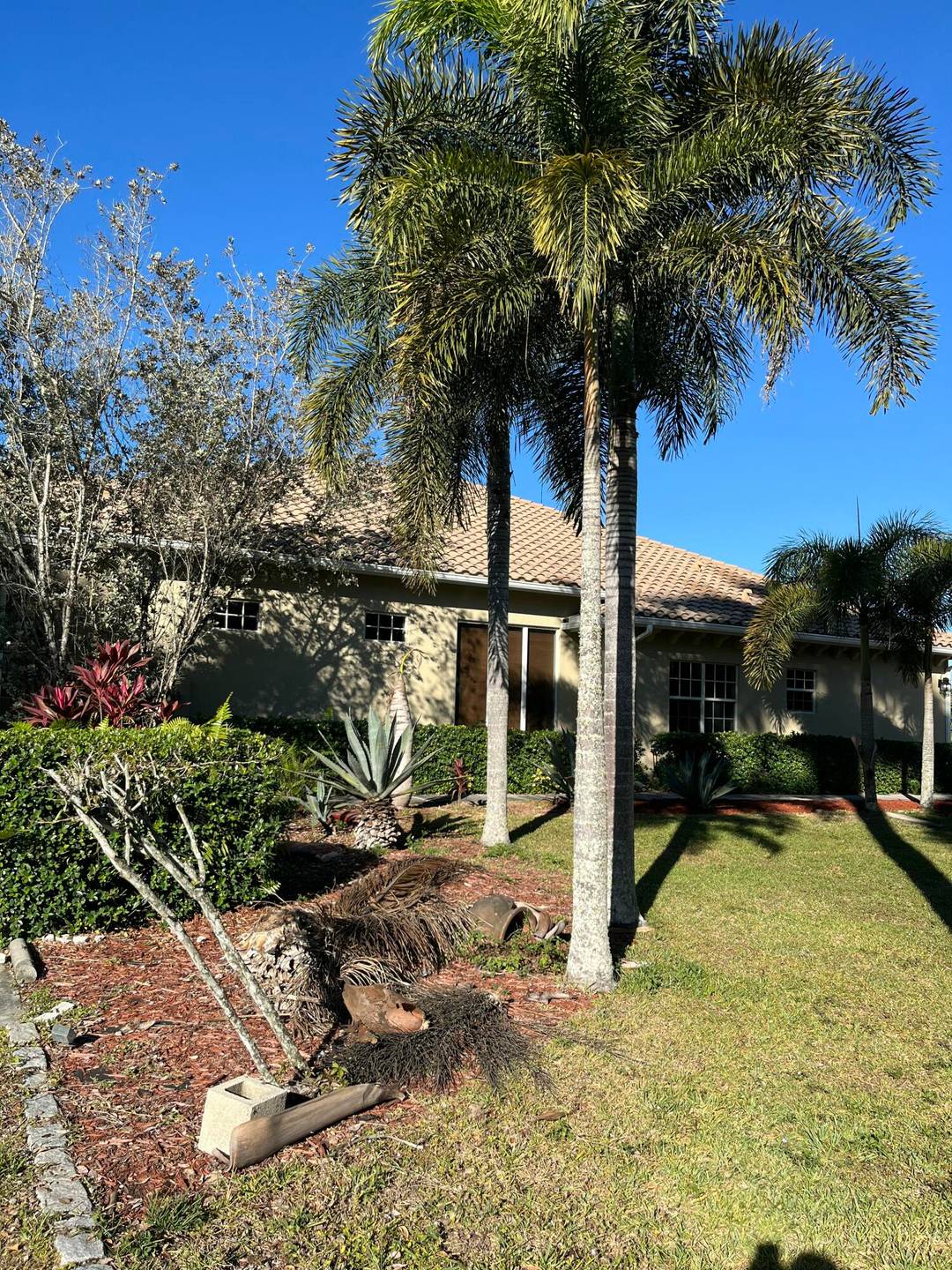 Spectacular Single Family Residence in Loxahatchee Acreage featuring 2.