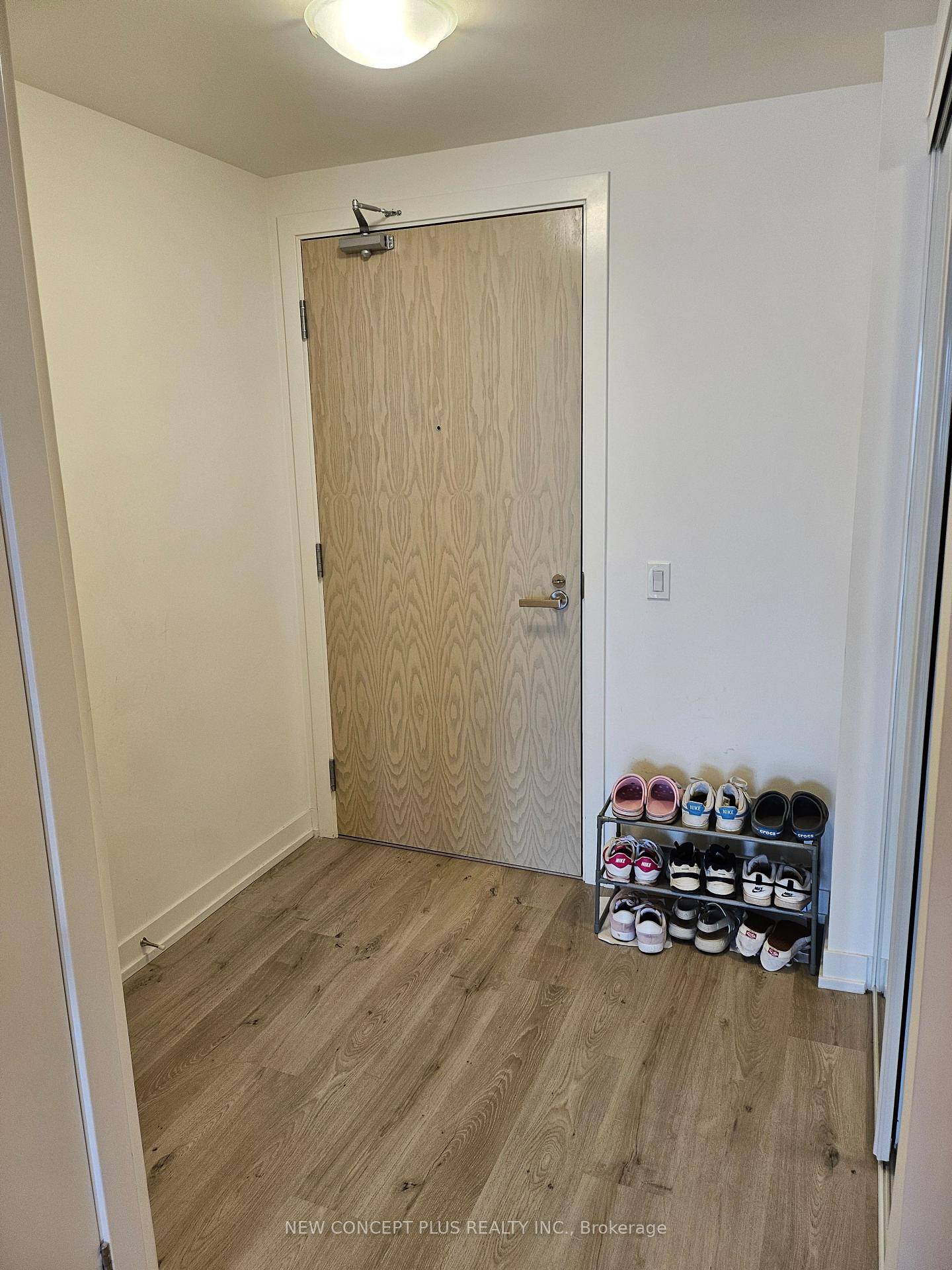 Highly Demanding Sugar Wharf 1 Den Unit in The Coveted Sugar Beach Area Lucky 7 Good Reasons to Buy 1 Very Functional amp ; Practical Lay out, 2, Bigger Size ...