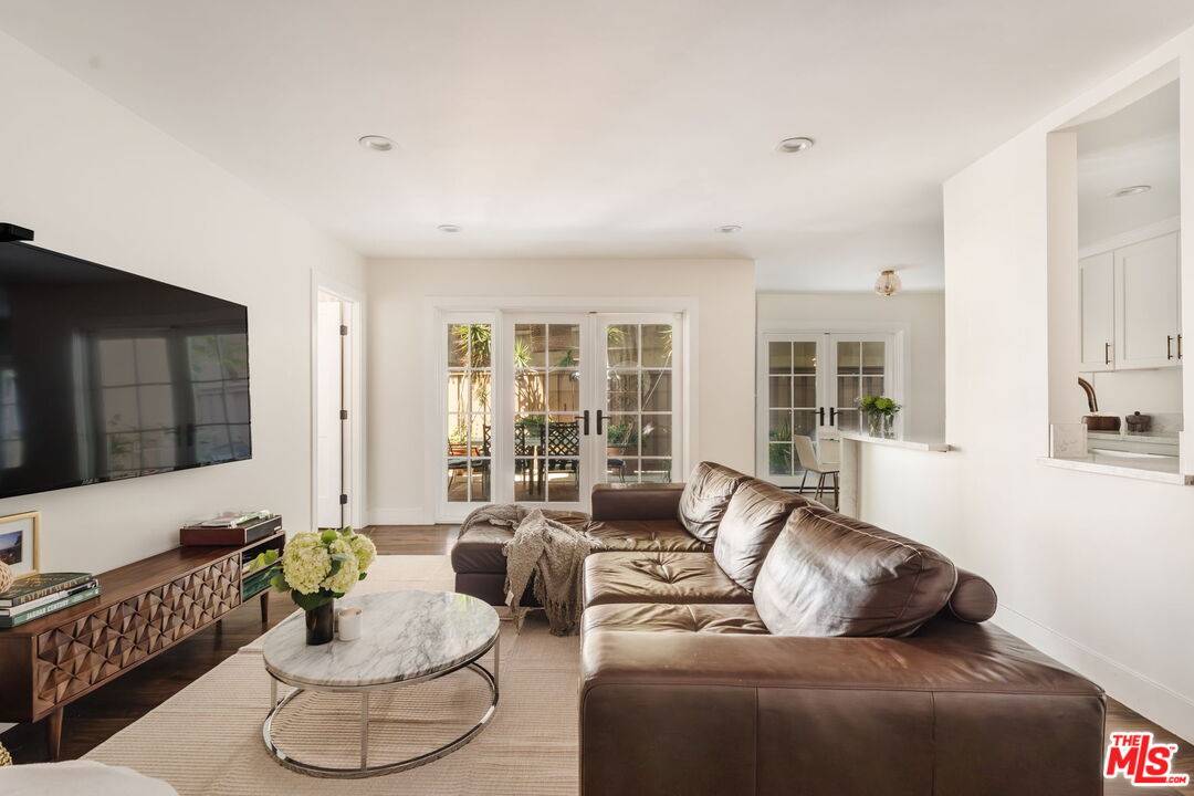 1010 Palm Ave 2BR Sunset Strip La