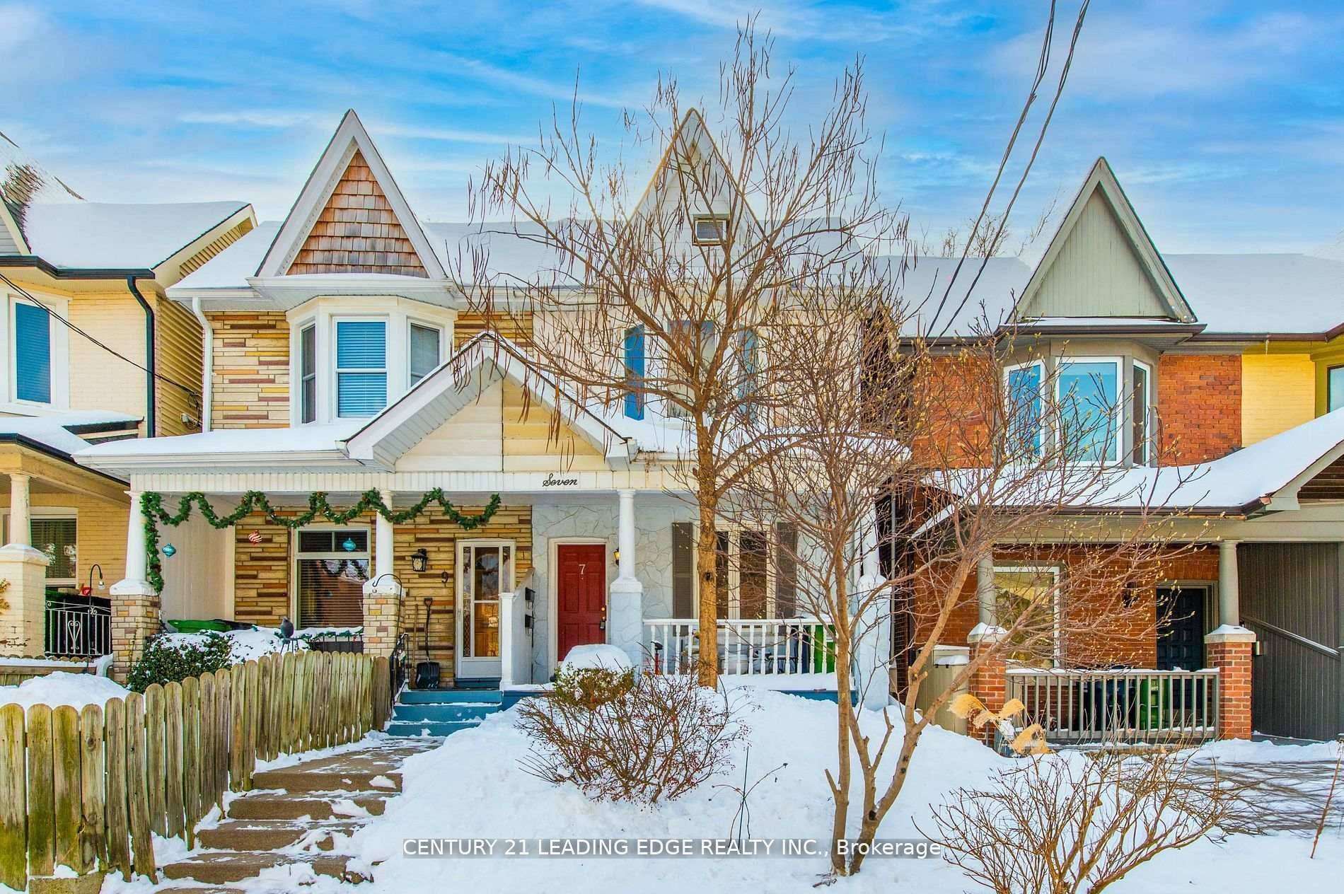 Discover a once in a generation opportunity in the heart of The Pocket, one of Riverdales most sought after neighborhoods.