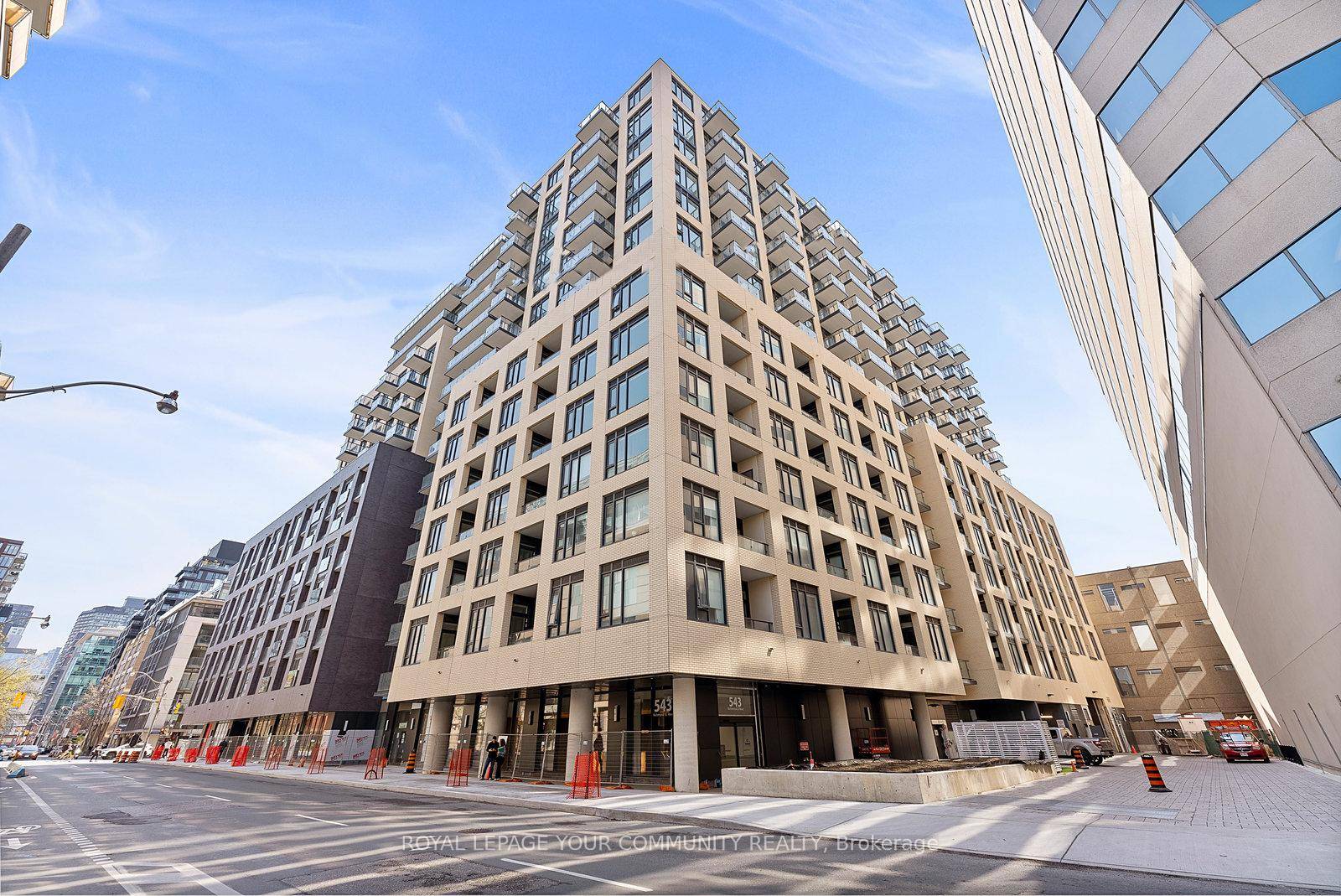 Welcome to Pemberton Group's prestigious 543 Richmond Residences at Portland, where refined urban living meets modern luxury.