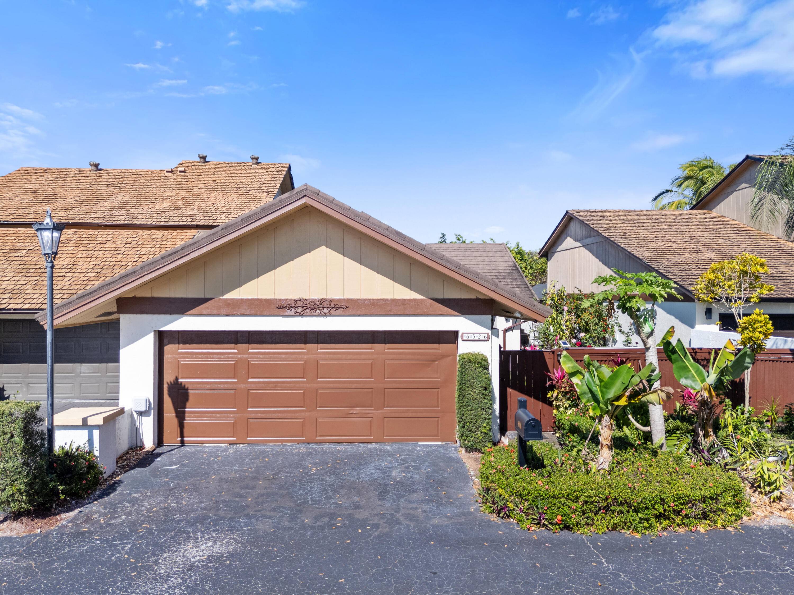Located in the heart of Boca Raton, this house offers great opportunities for buyers and investors.