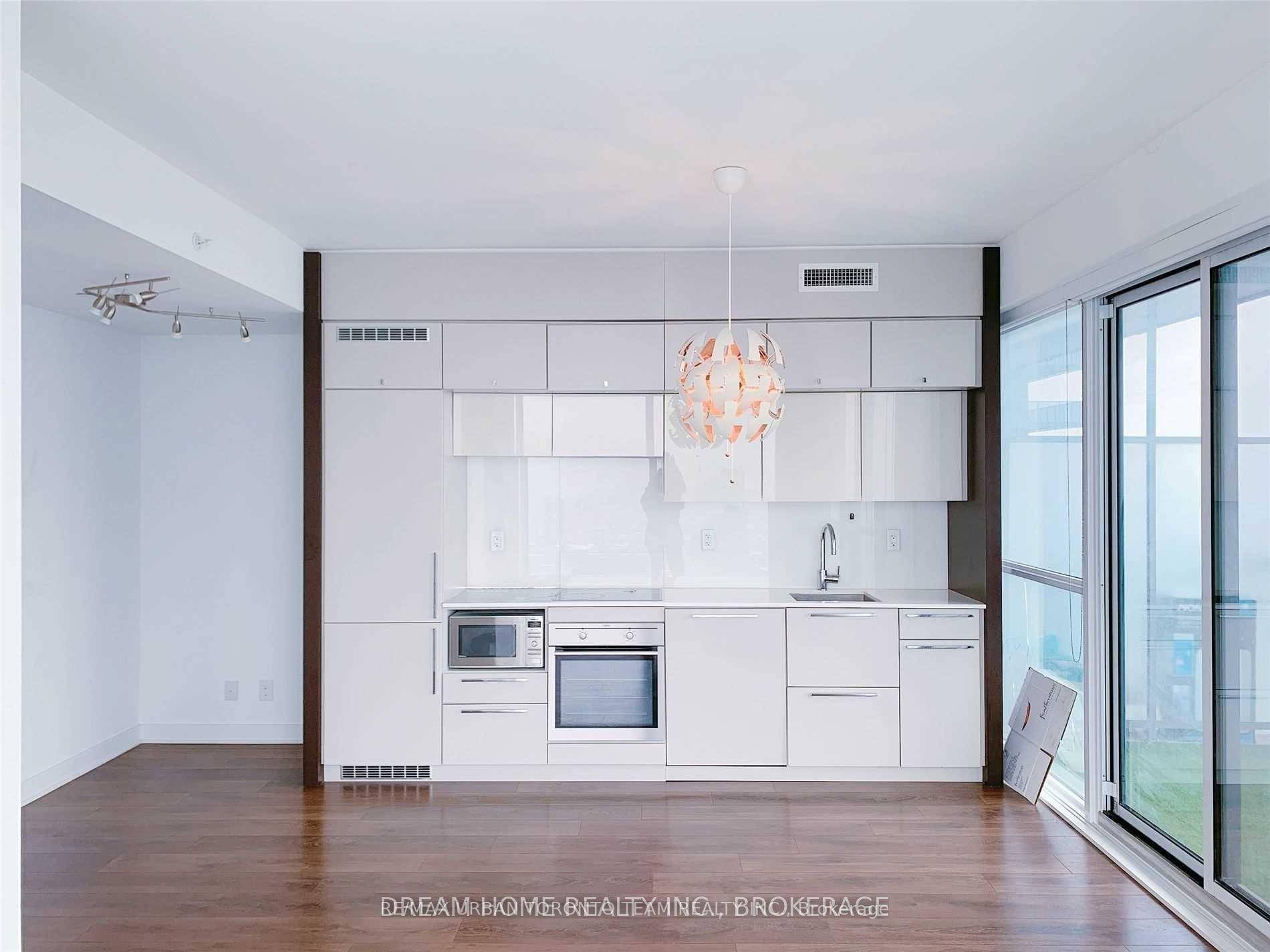 Experience Upscale Urban Living In This Bright And Modern 2 Bedroom, 2 Bathroom Corner Unit Featuring 819 Sq Ft Of Thoughtfully Designed Interior Space Plus A Cozy 129 Sq Ft ...