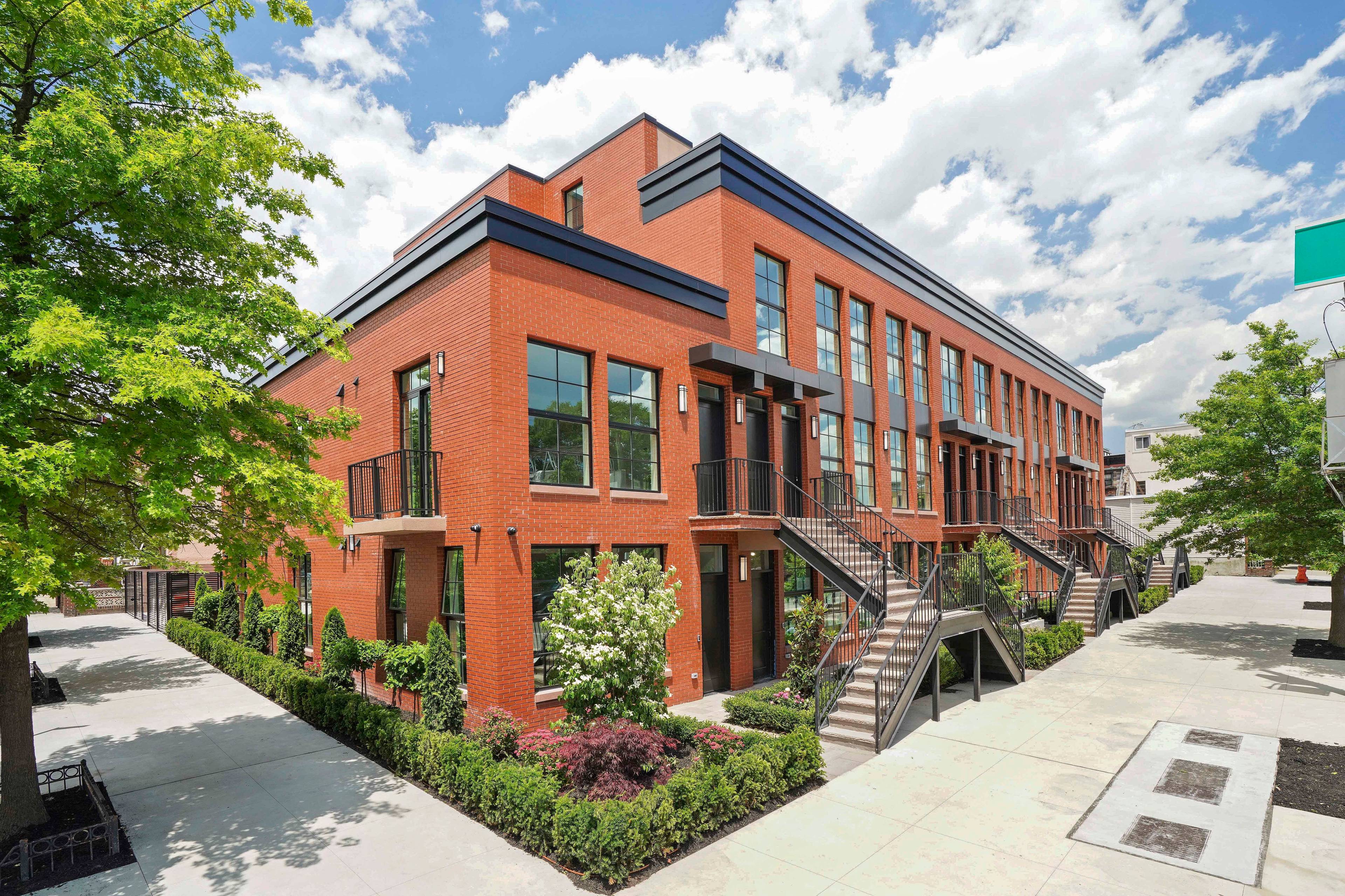 Introducing The Parisa, a distinguished new development condominium nestled in the heart of Windsor Terrace, Brooklyn.
