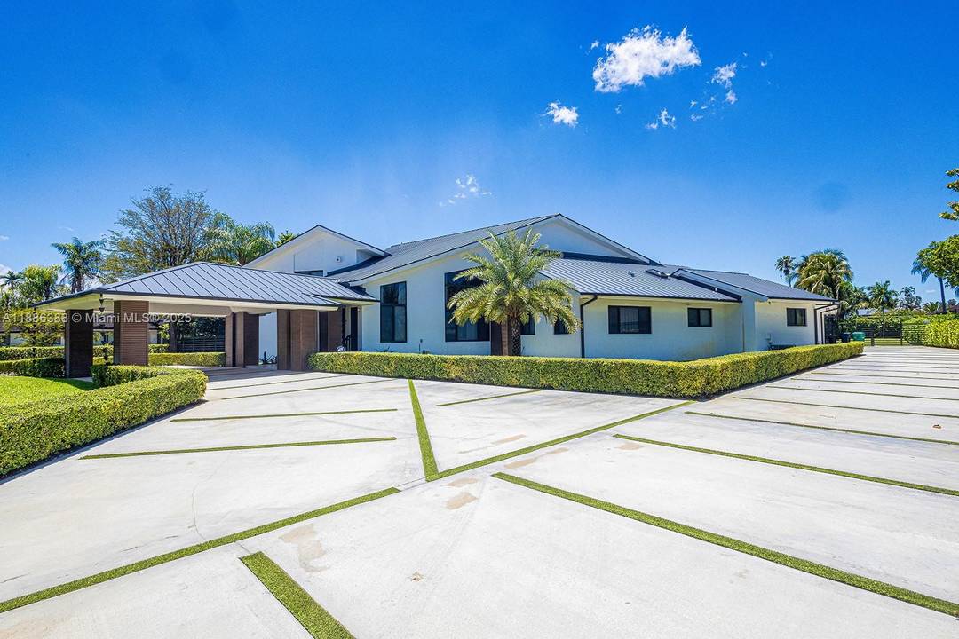 Experience the ultimate in modern elegance with this fully renovated, custom designed residence set on 40, 075 sqft lot in the prestigious Galloway Glen neighborhood.