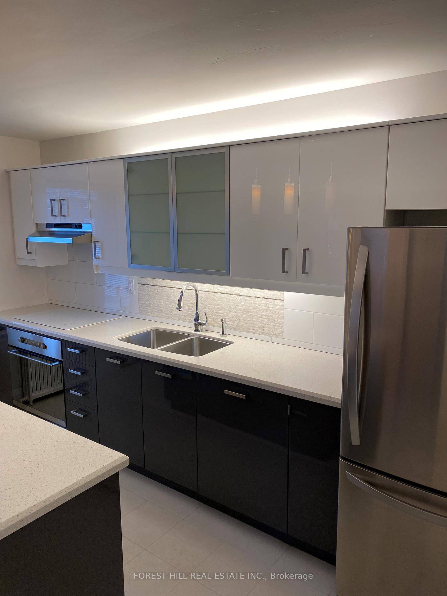 Large Two Bedroom Apt on Second Floor of Quite 3 Unit Building.