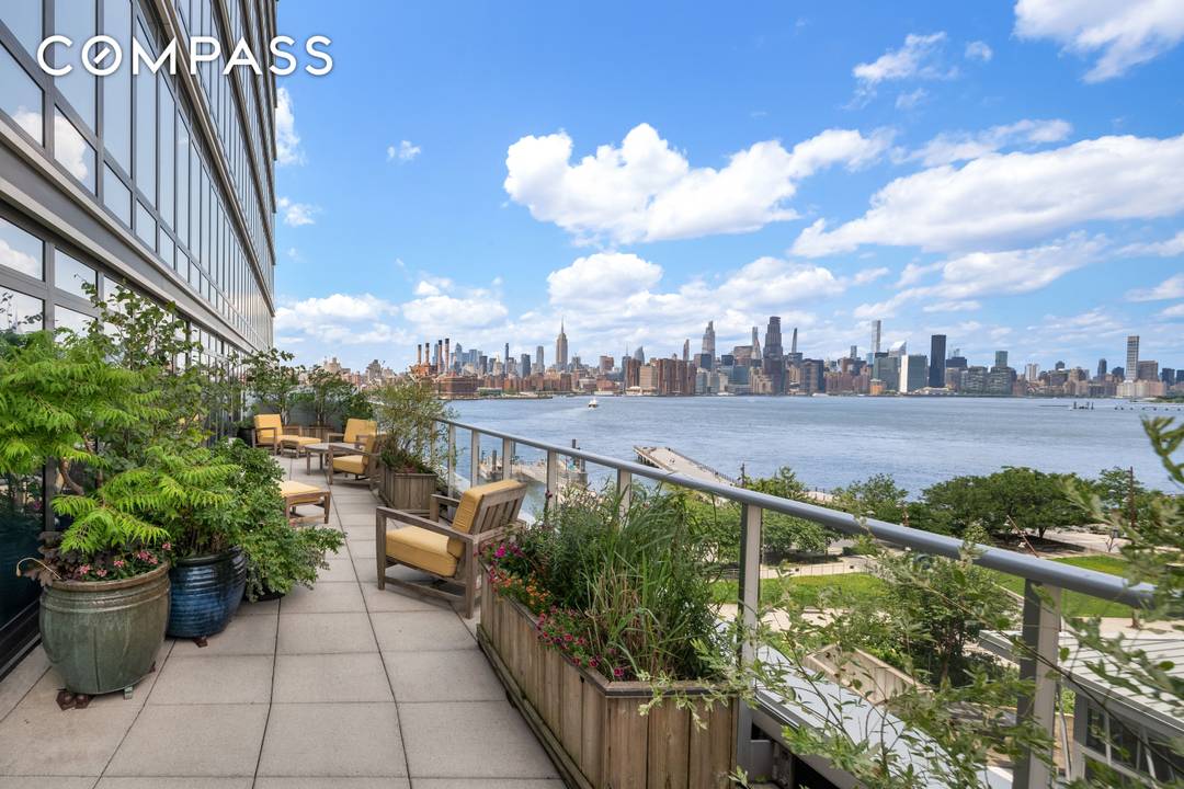 Welcome to the epitome of luxury living at 2 Northside Piers, Apartment 6JH, a spectacular 1, 923sf 2 bedroom 3 full bathroom condo with large terrace located in prime Williamsburg.