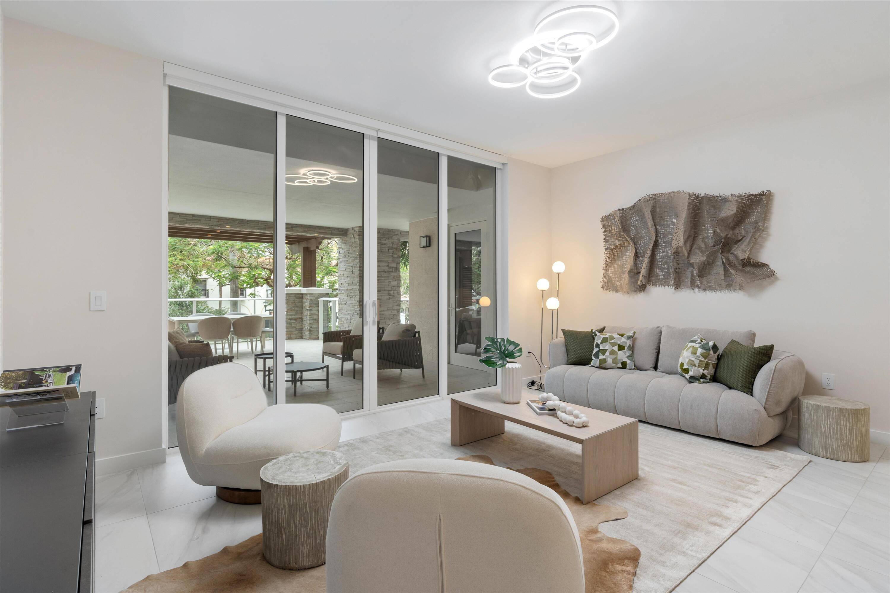 Discover the pinnacle of luxury living in the heart of downtown Boca Raton at ALINA Residences.