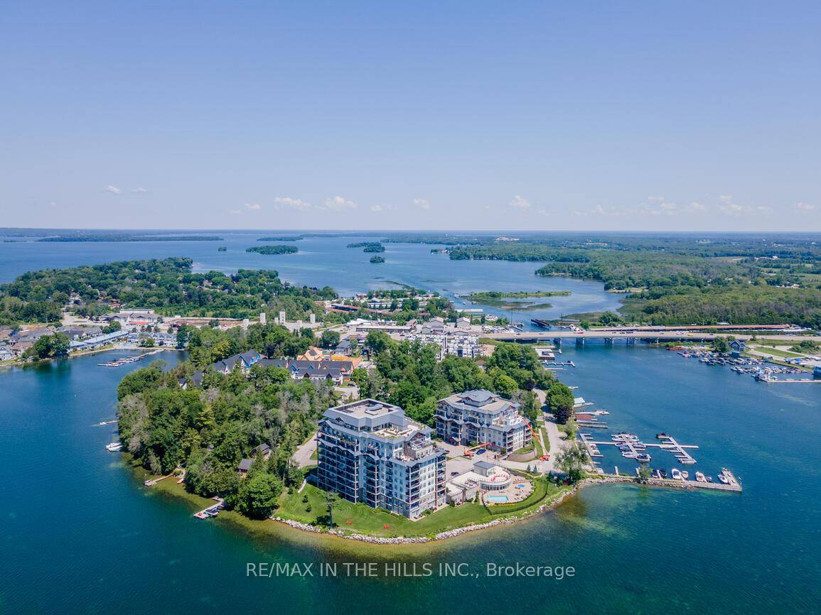 Embrace the tranquility of refined cottage style living on the pristine shores of Lake Simcoe in this beautifully curated 1 1 bedroom, 2 bathroom residence.