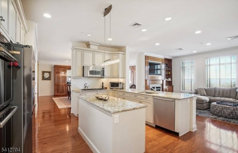 Experience the pinnacle of luxury living in Vizcaya, a premier, gated residential community for a sophisticated worry free lifestyle.