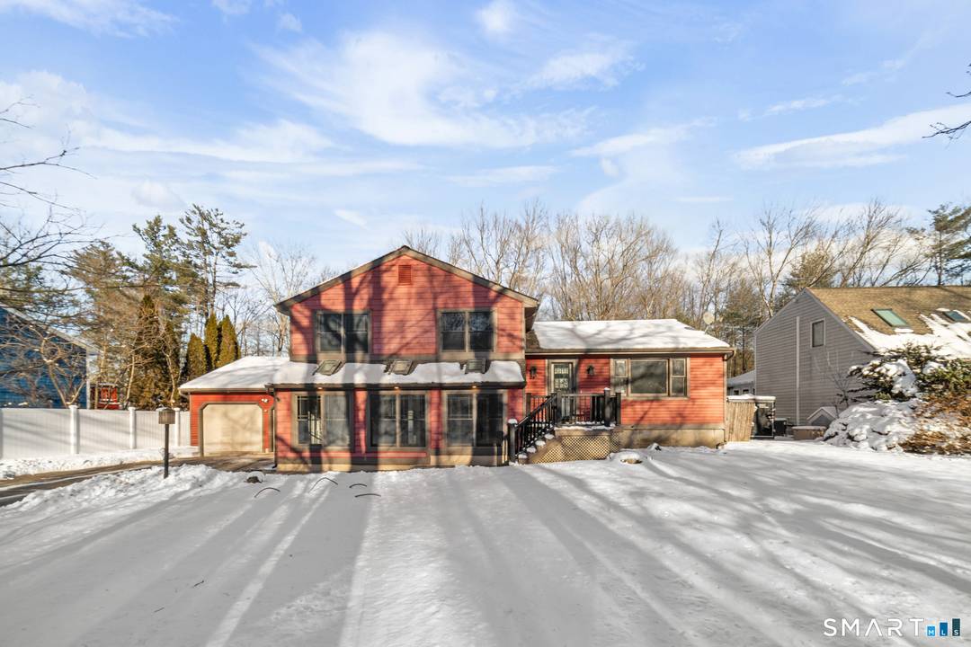 Welcome to this spacious and inviting home set on a quiet dead end street in one of Farmington's most desirable locations.