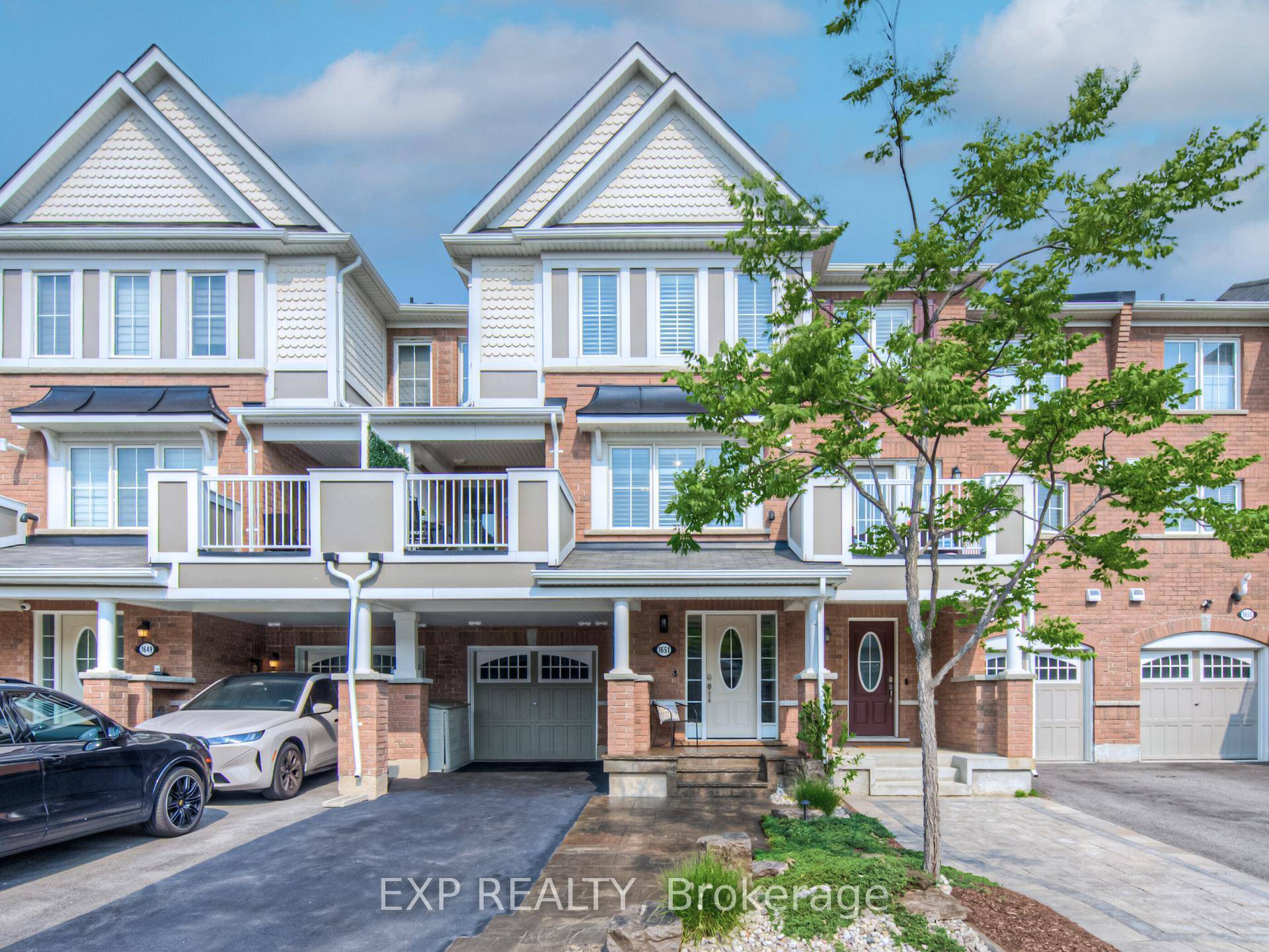 Welcome To 1651 Copeland Circle, A Meticulously Maintained Freehold Townhouse In Miltons Desirable Clarke Neighbourhood.