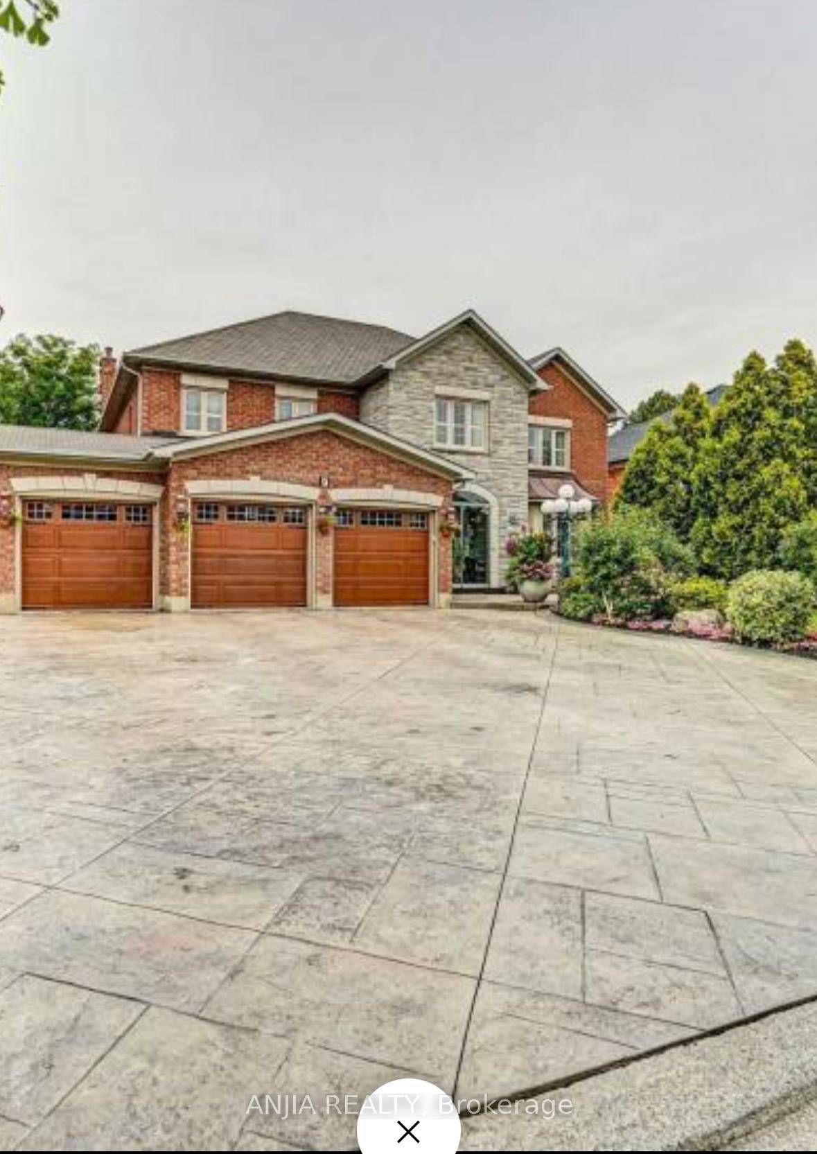 Spacious New Renovated Basement Unit In Prestigious Cachet.