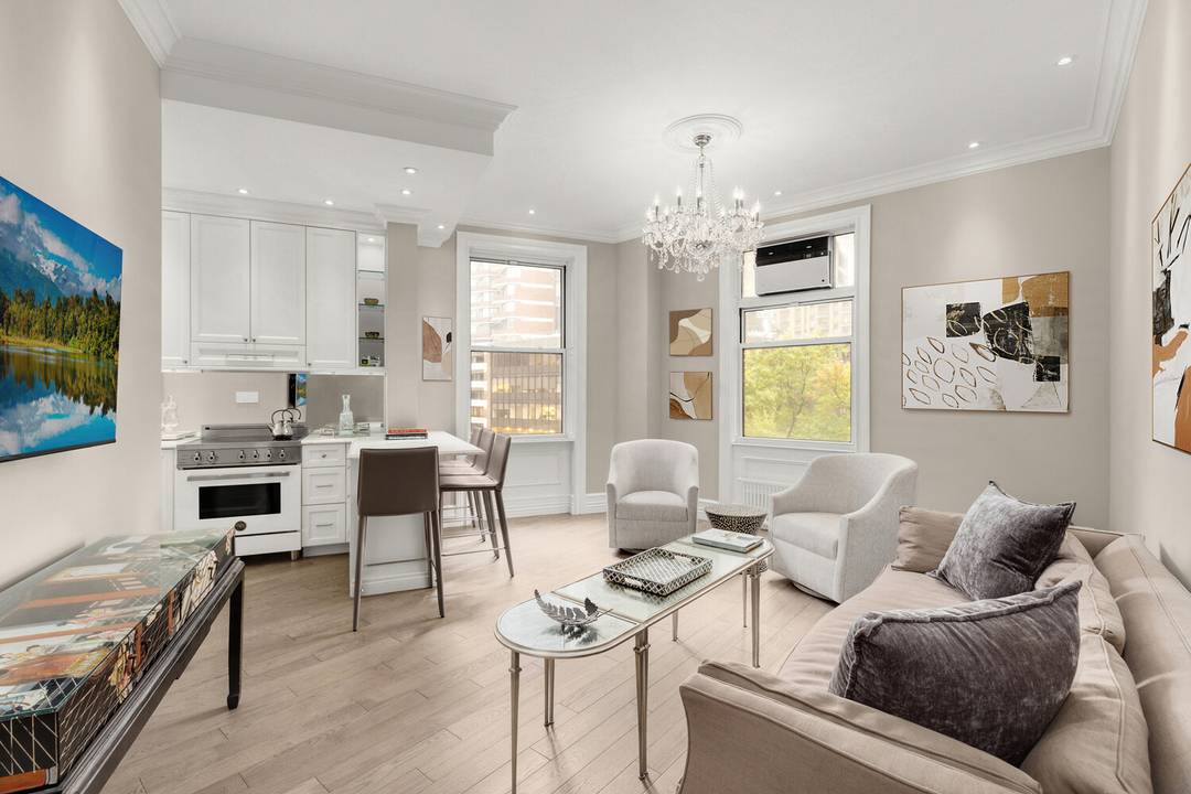 A Reimagined Prewar Gem at The Lincoln Spencer Perfectly positioned on a tree lined block just moments from Lincoln Center and Central Park, Residence 52B at 140 West 69th Street ...