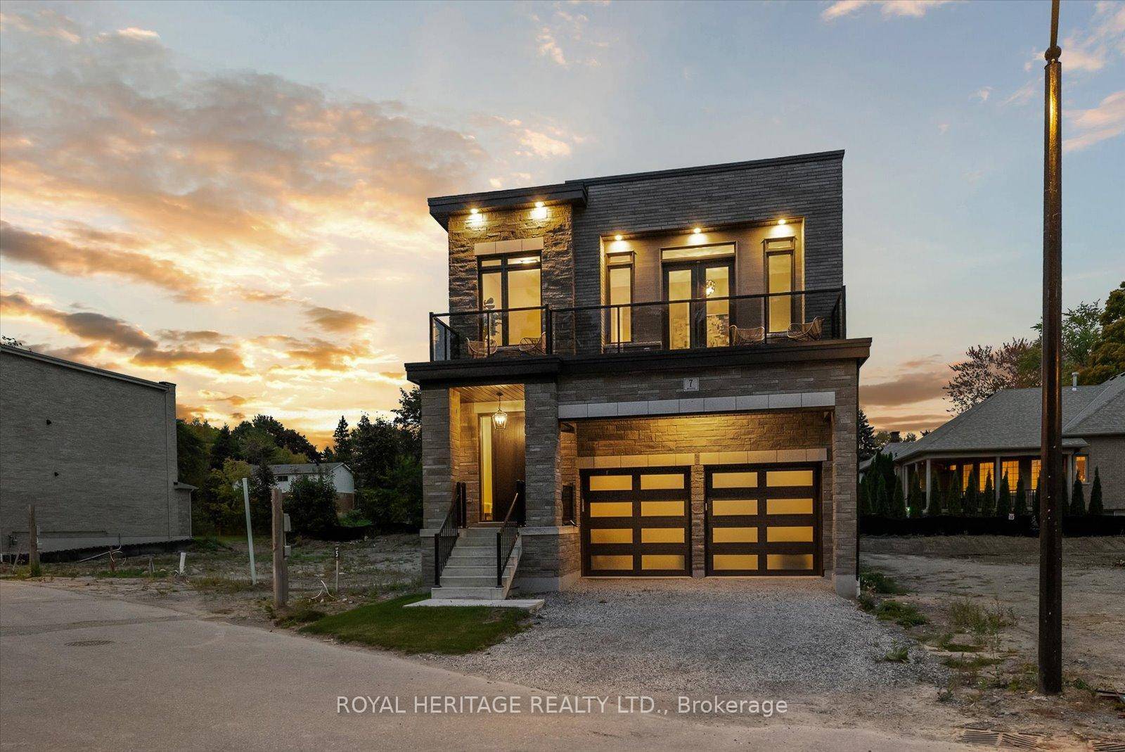 Presenting the McGillivray on lot 4.