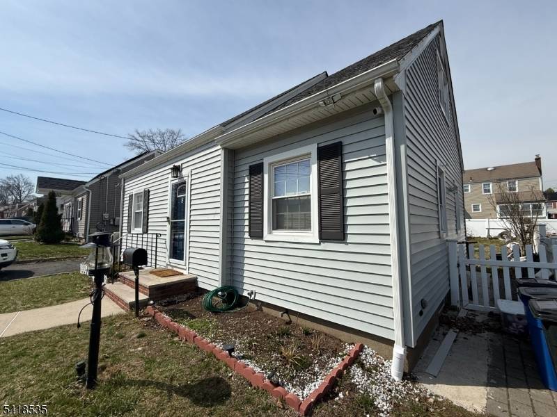 Packed with value in Clifton's desirable Allwood section !