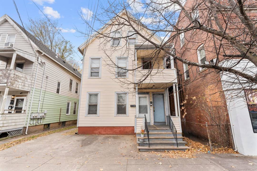 Introducing 1380 State Street, a high performing two family investment property delivering strong rental income in one of New Haven's most convenient and accessible locations.