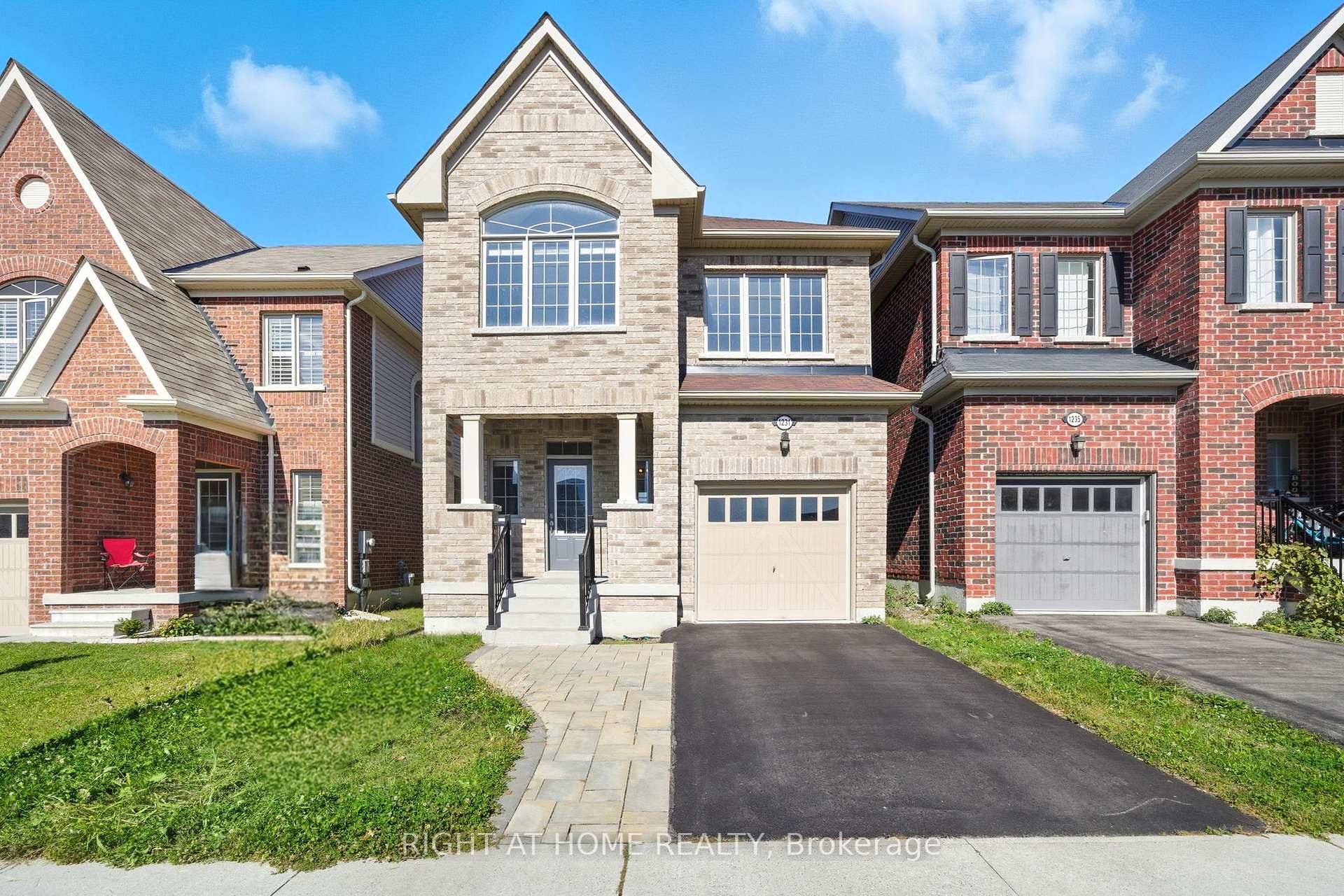 Beautiful 4 Bedroom, 3 Bathroom Home in Desirable Taunton NeighbourhoodWelcome to this stunning 4 bedroom, 3 bathroom home located in one of Tauntons most sought after communities.